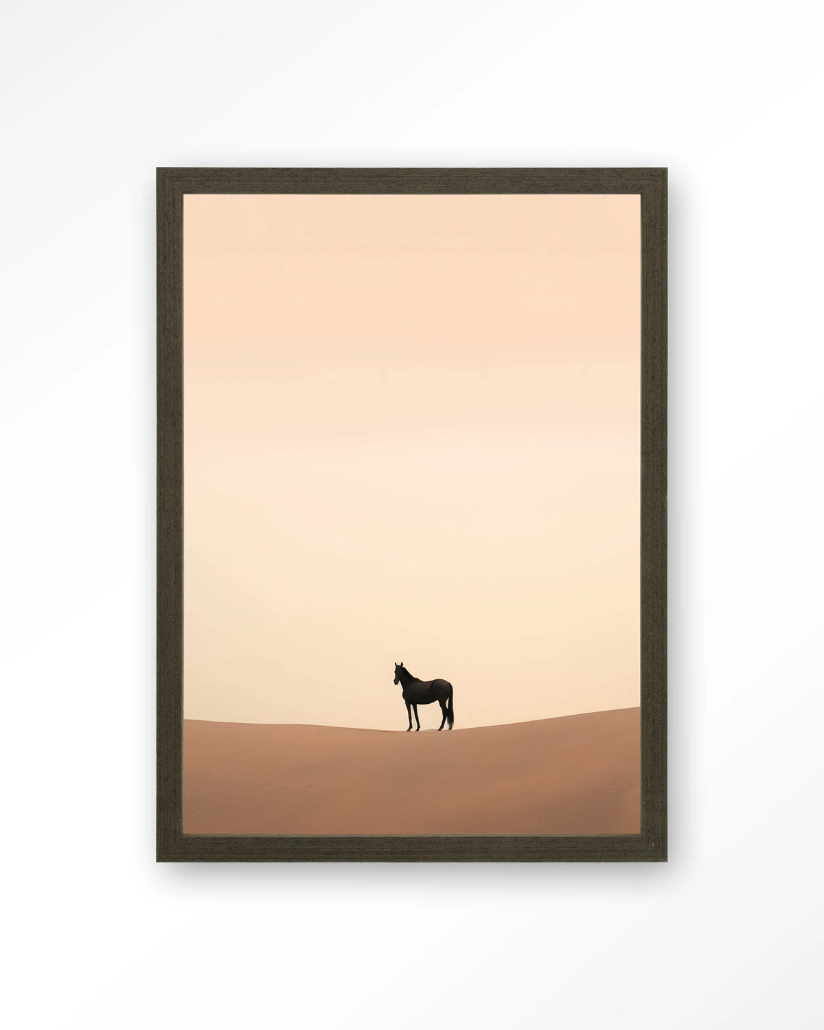 Desert Horse – paard in woestijn – Art print – Hout donkerbruin