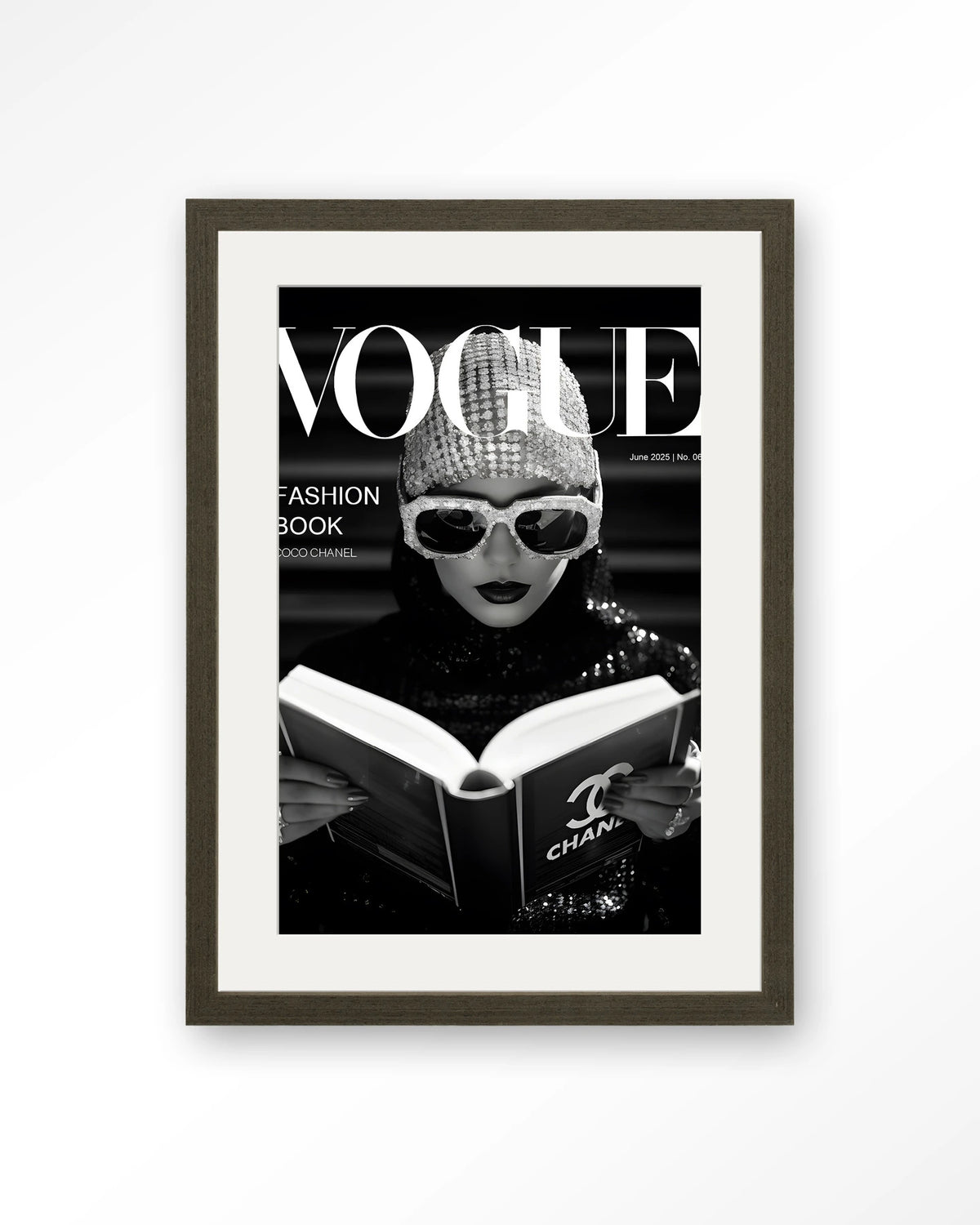 Fashion Book Black – Art print – Hout donkerbruin + passe-partout
