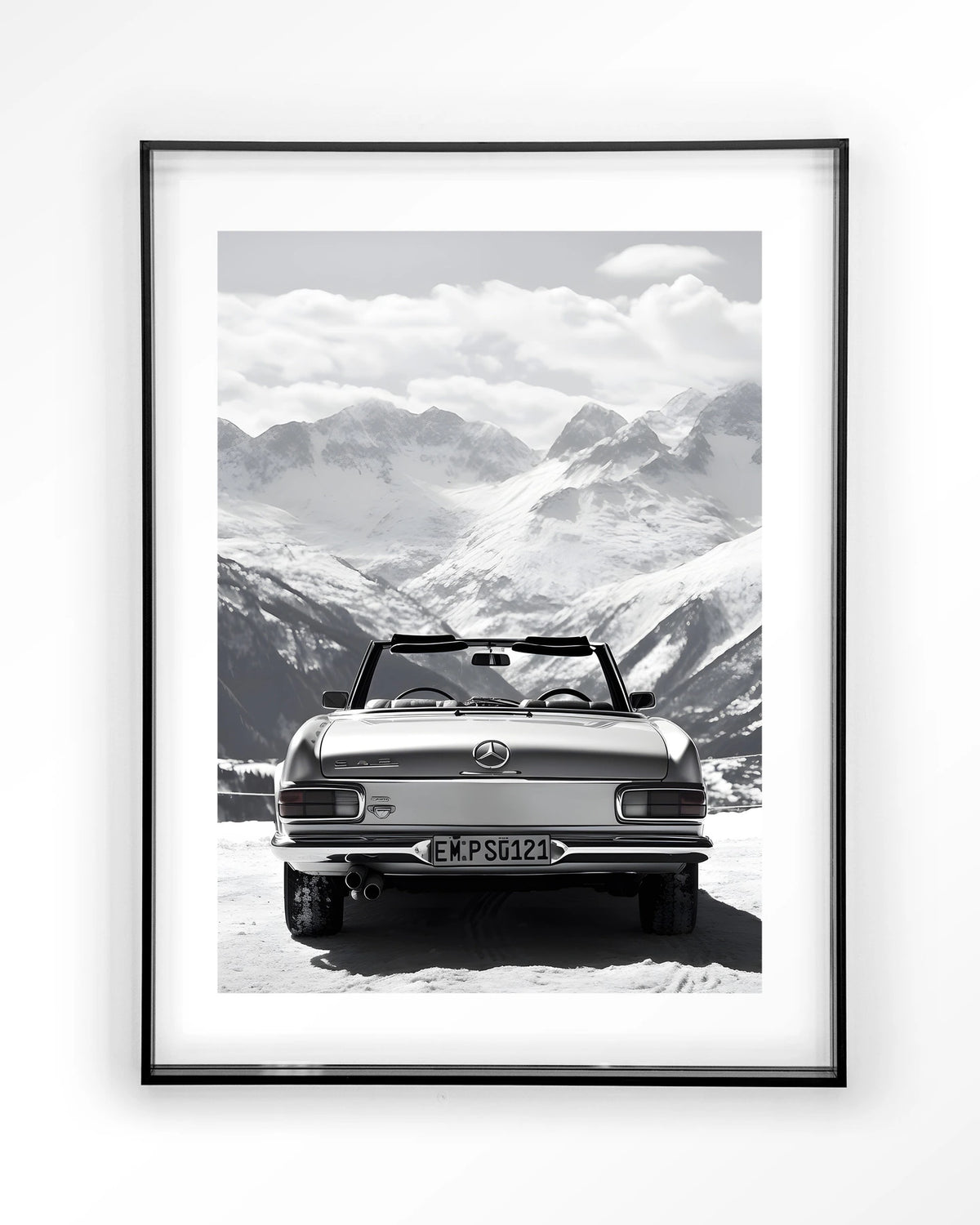 Ski Resort – cabrio in de sneeuwbergen – Art print – Acryl zwart