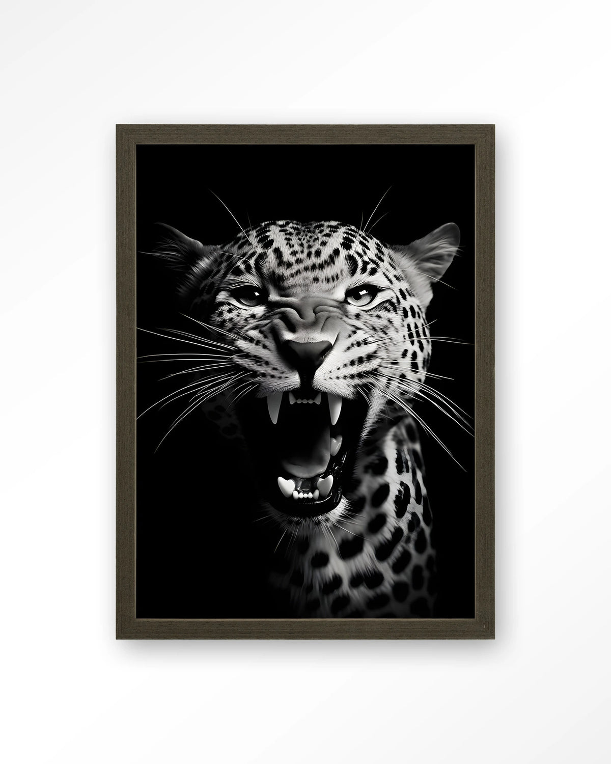 Rawr Cheetah – brullende luipaard in zwart-wit – Art print – Hout donkerbruin