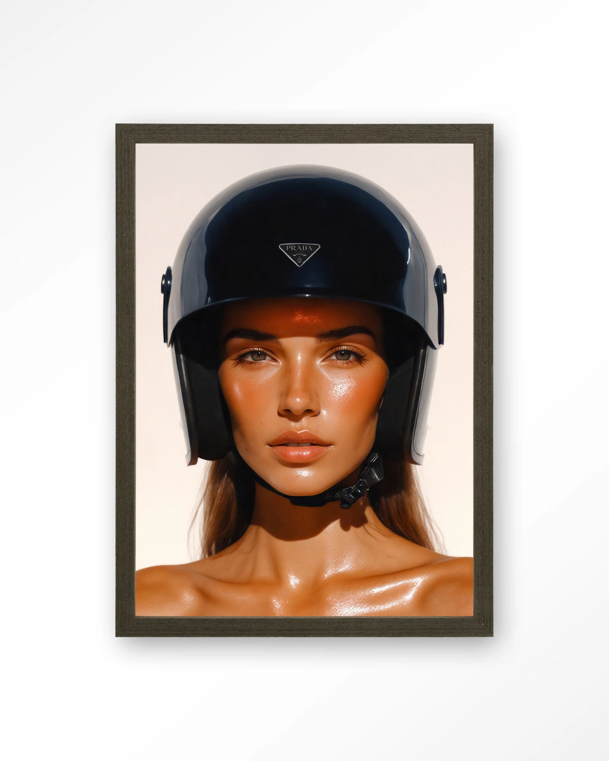 Prada Helmet – Art print – Hout donkerbruin
