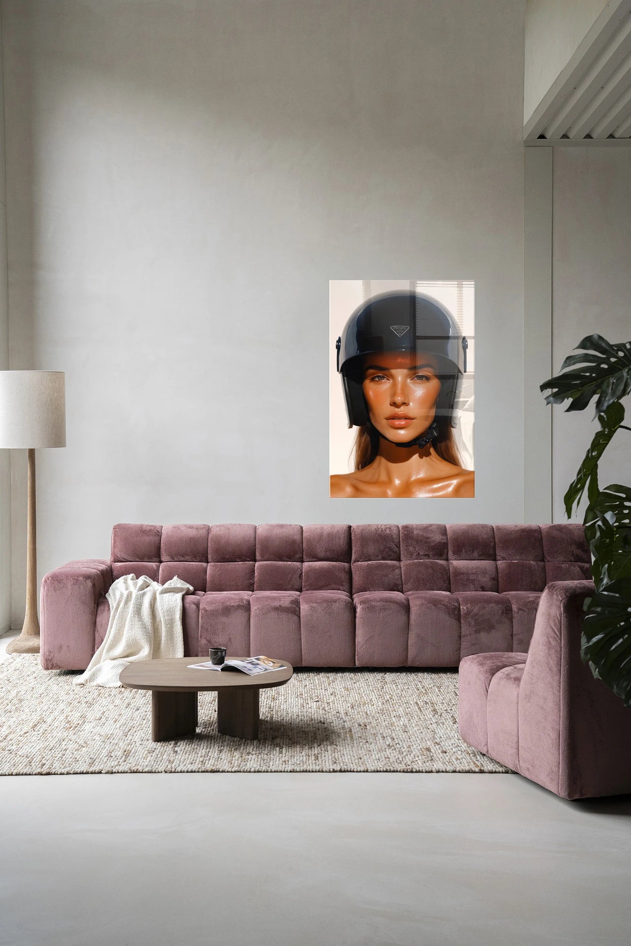 Prada Helmet – Glasschilderij