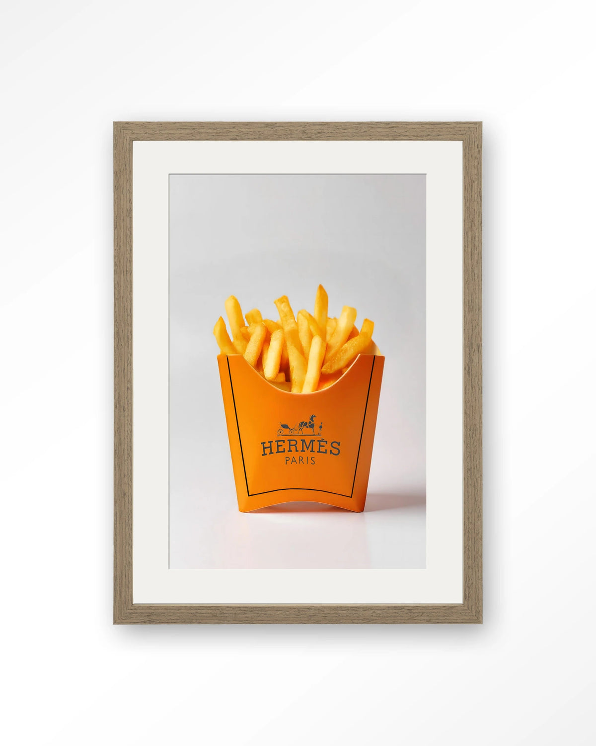 Hermes Fries – Art print – Hout bruin + passe-partout