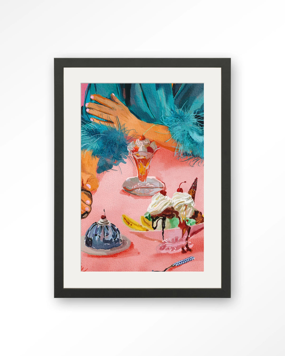 Ice Creams – ijscoupes op roze tafel – Art print – Hout zwart + passe-partout