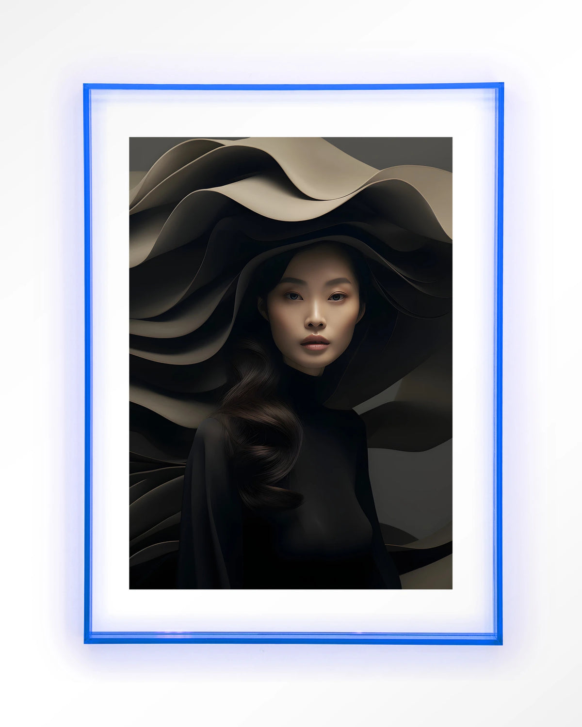 Dark Flow – vrouw in zwart met golvende hoed – Art print – Acryl lichtblauw