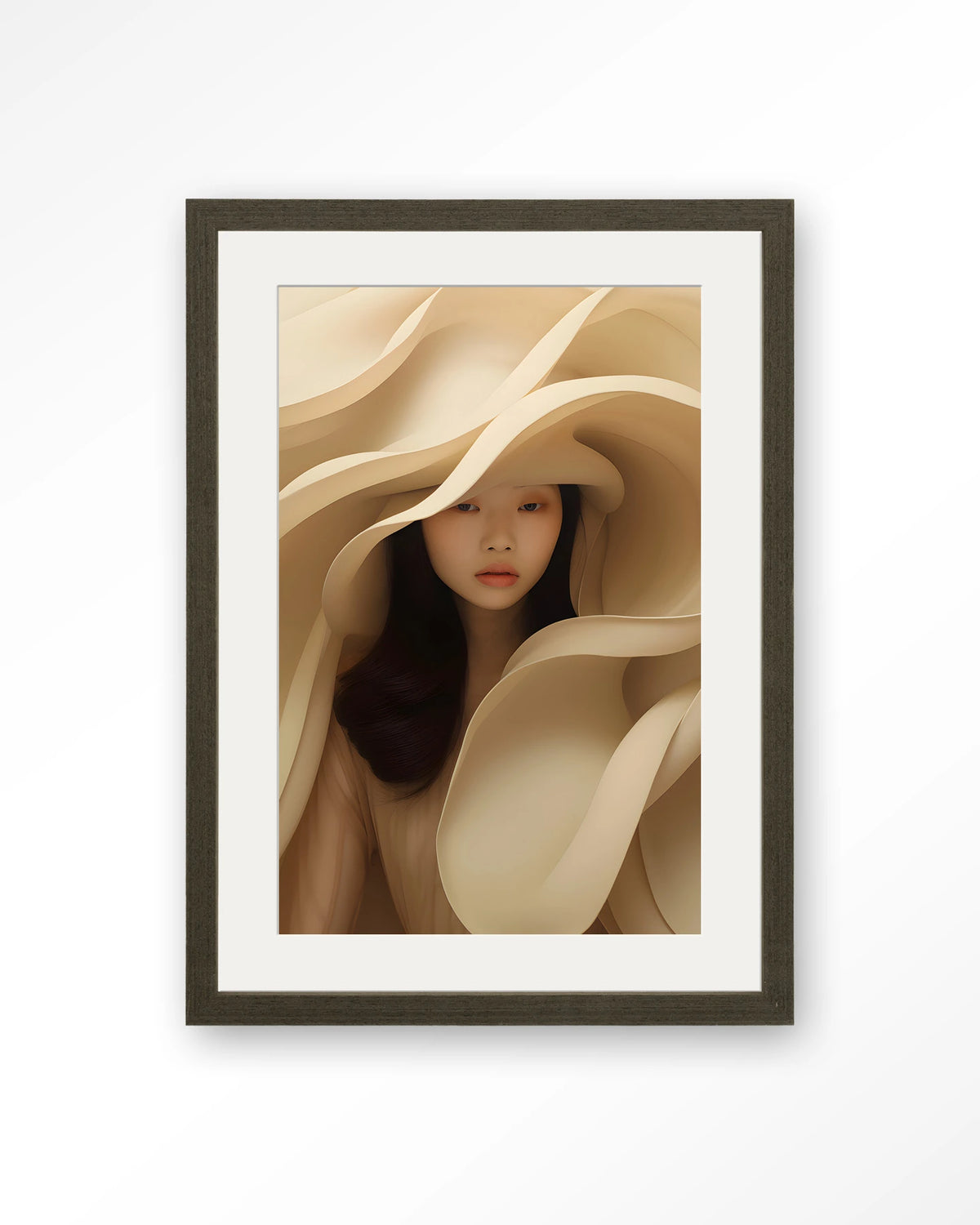 Light Flow – vrouw omgeven door crème stof – Art print – Hout donkerbruin + passe-partout