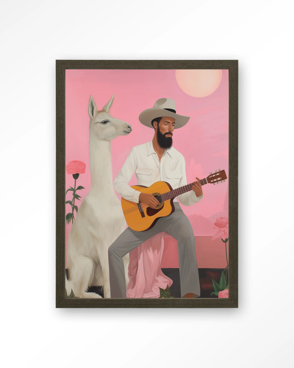 Delilah Lama – man met gitaar en lama – Art print – Hout donkerbruin