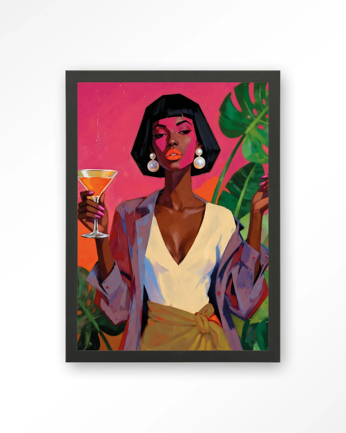 Club Tropicana – vrouw met cocktail en palmbladeren – Art print – Hout zwart