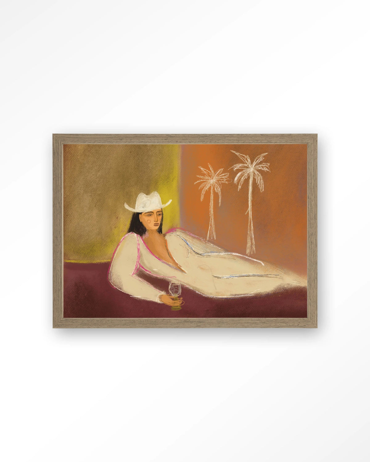 Relaxing Day – vrouw met hoed liggend bij palmbomen – Art print – Hout bruin
