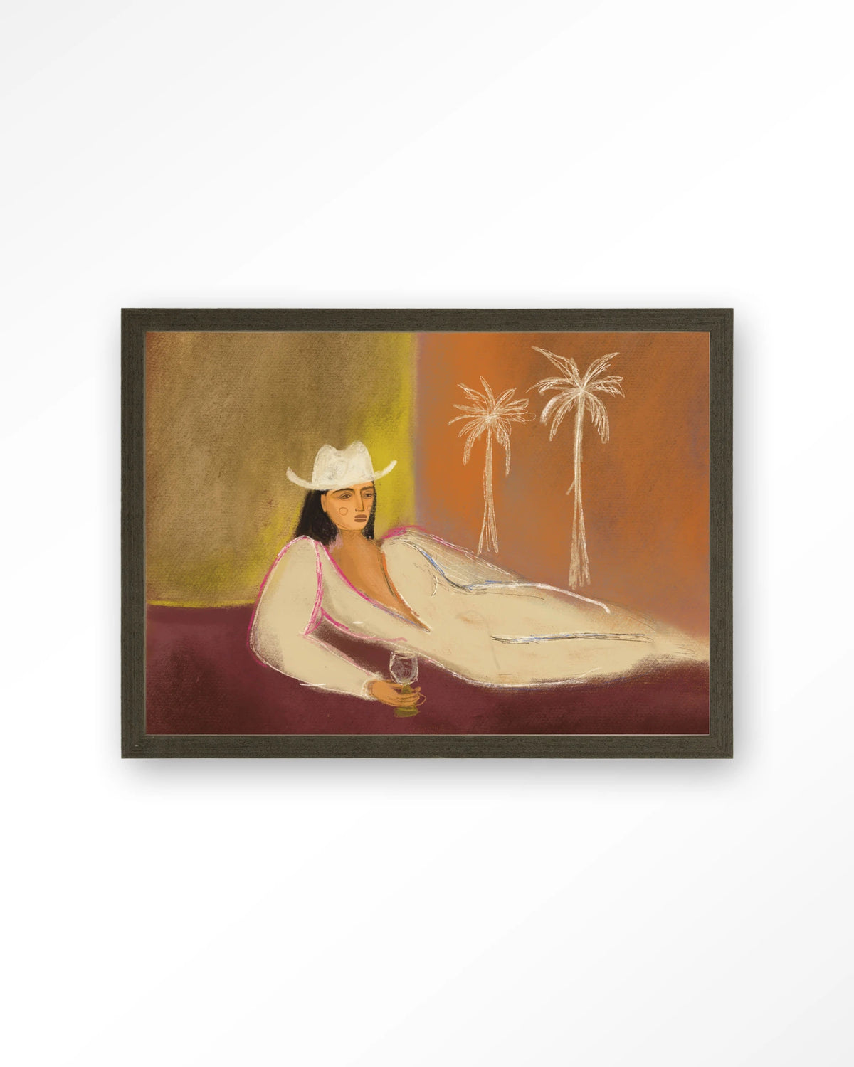 Relaxing Day – vrouw met hoed liggend bij palmbomen – Art print – Hout donkerbruin