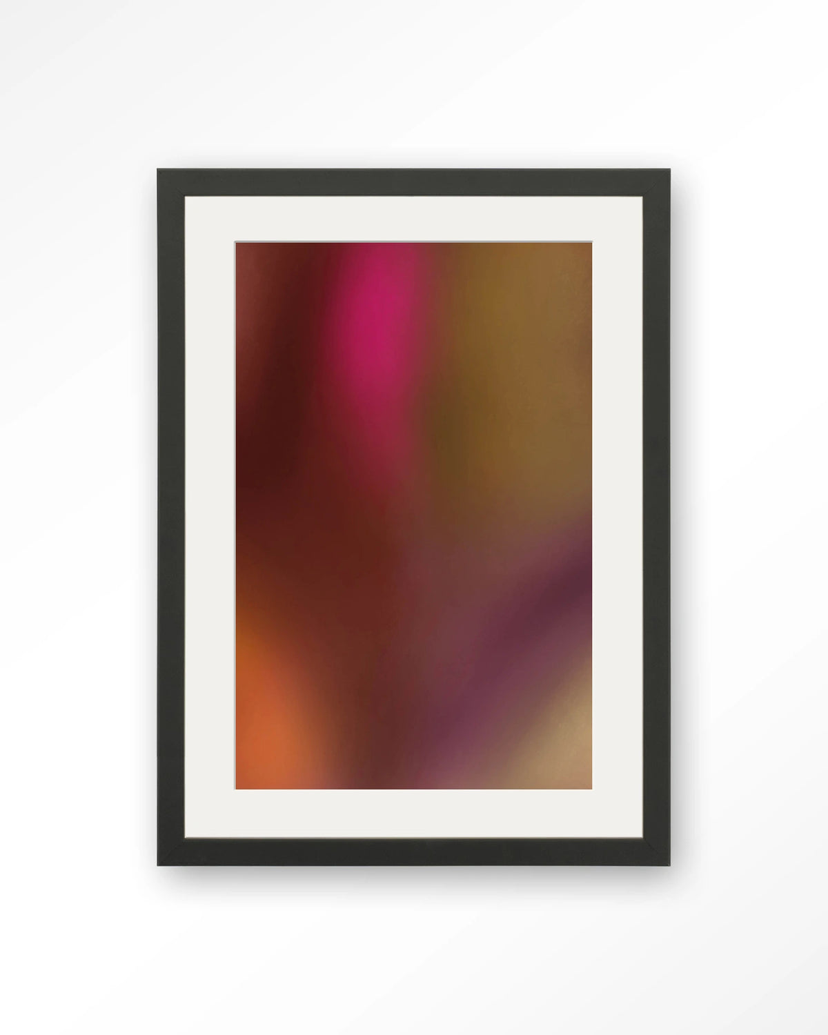 Aurora 2 – kleurverloop in rood en roze – Art print – Hout zwart + passe-partout