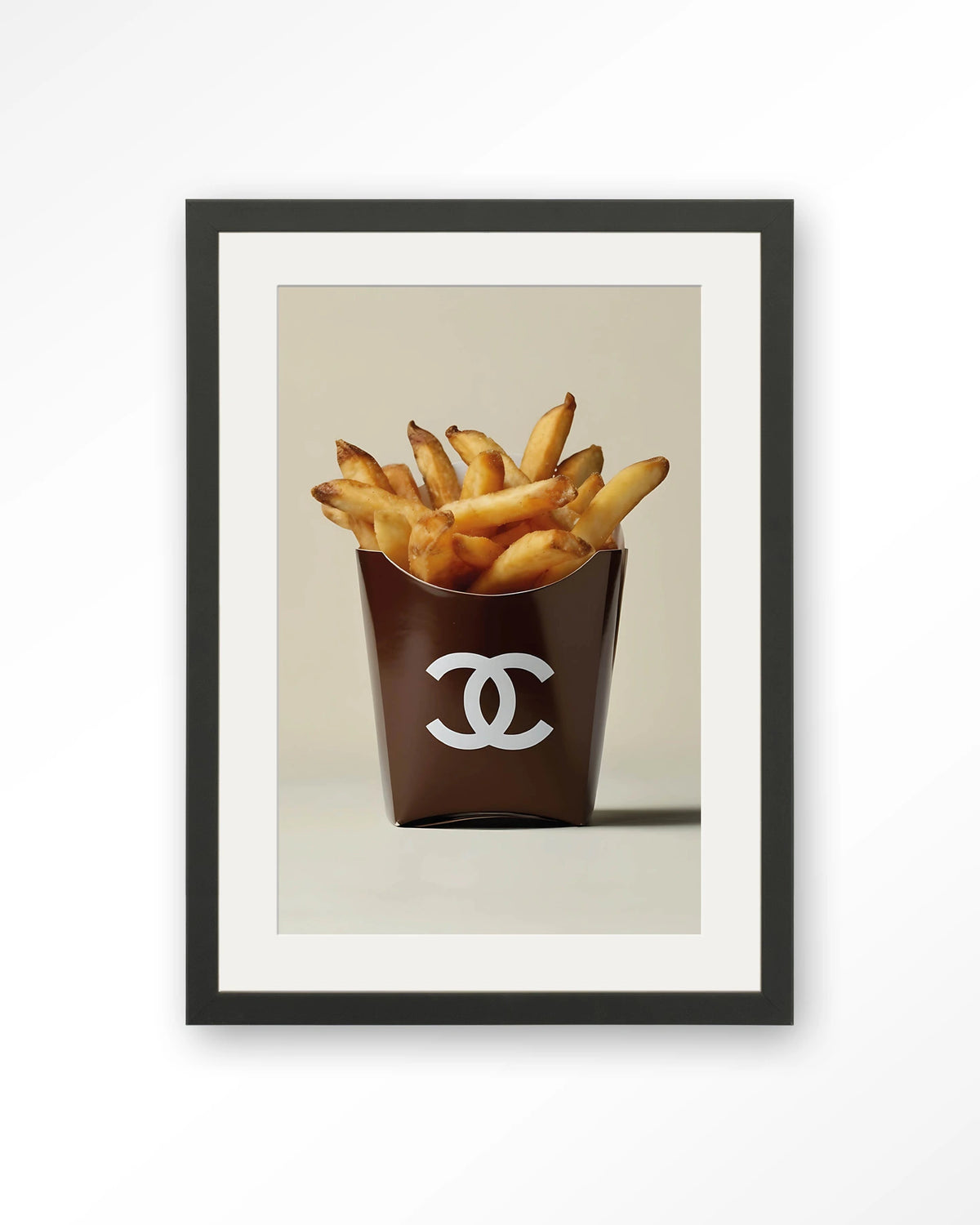 Luxury Fries – Art print – Hout zwart + passe-partout