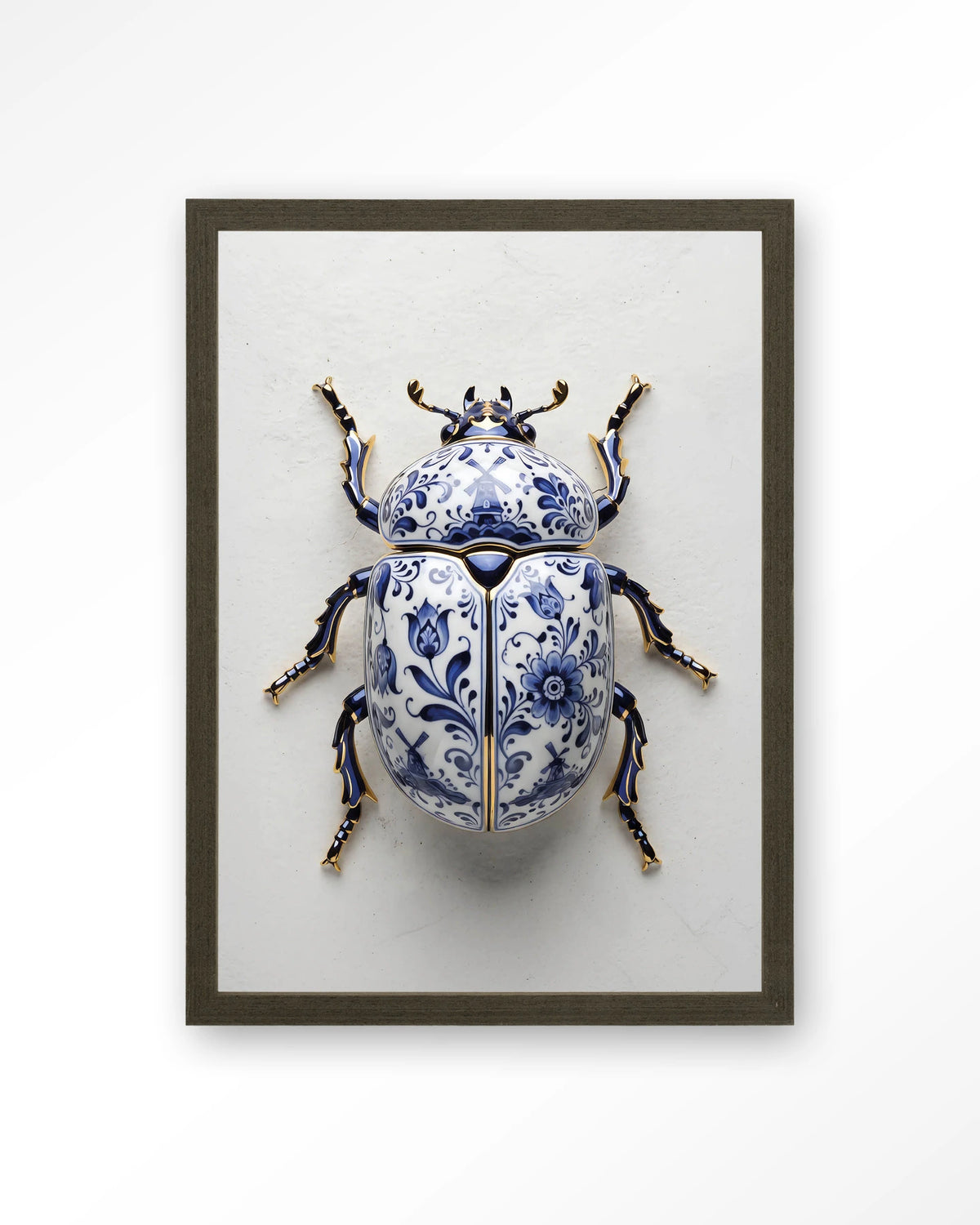 Blue Beatle – kever in Delfts blauw – Art print – Hout donkerbruin