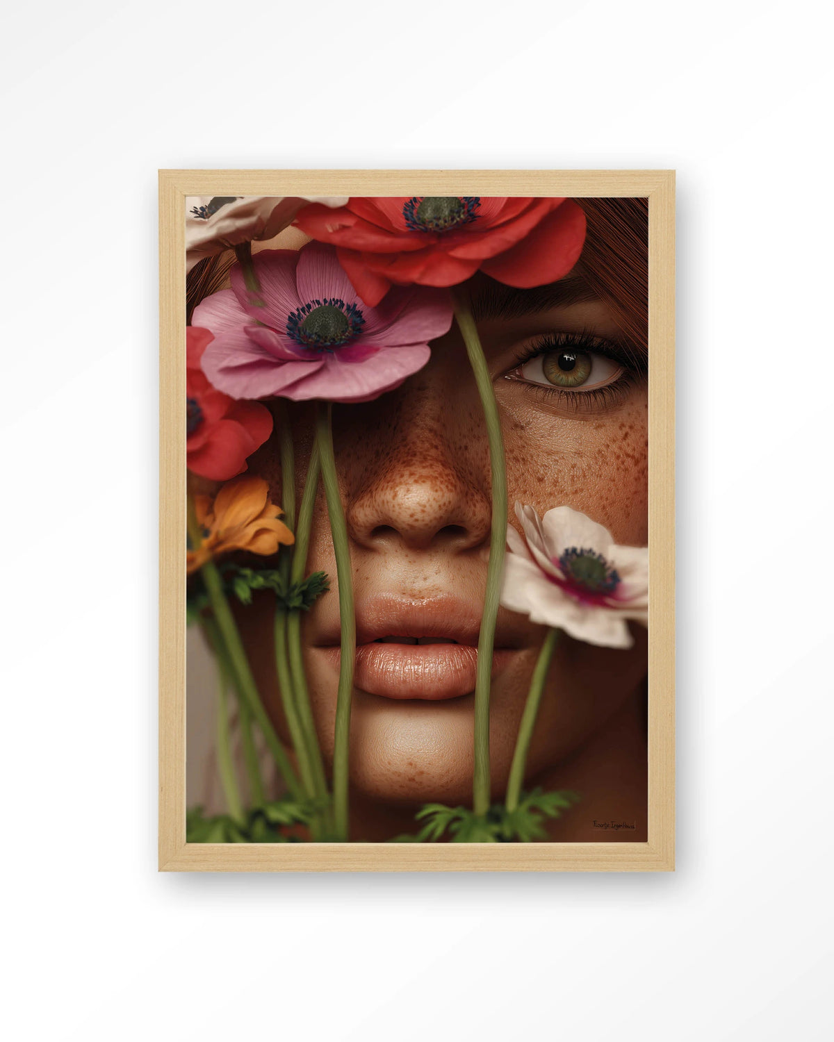 Anemone – vrouw met anemonen voor gezicht – Art print – Hout naturel