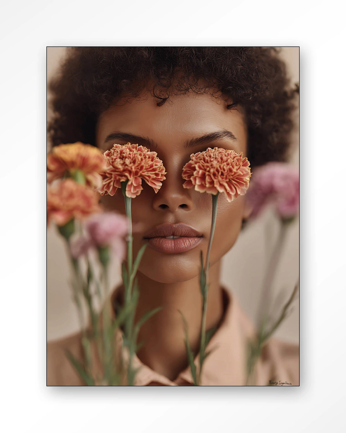 Carnation – portret met anjers – Wandkleed – Frame – zwart