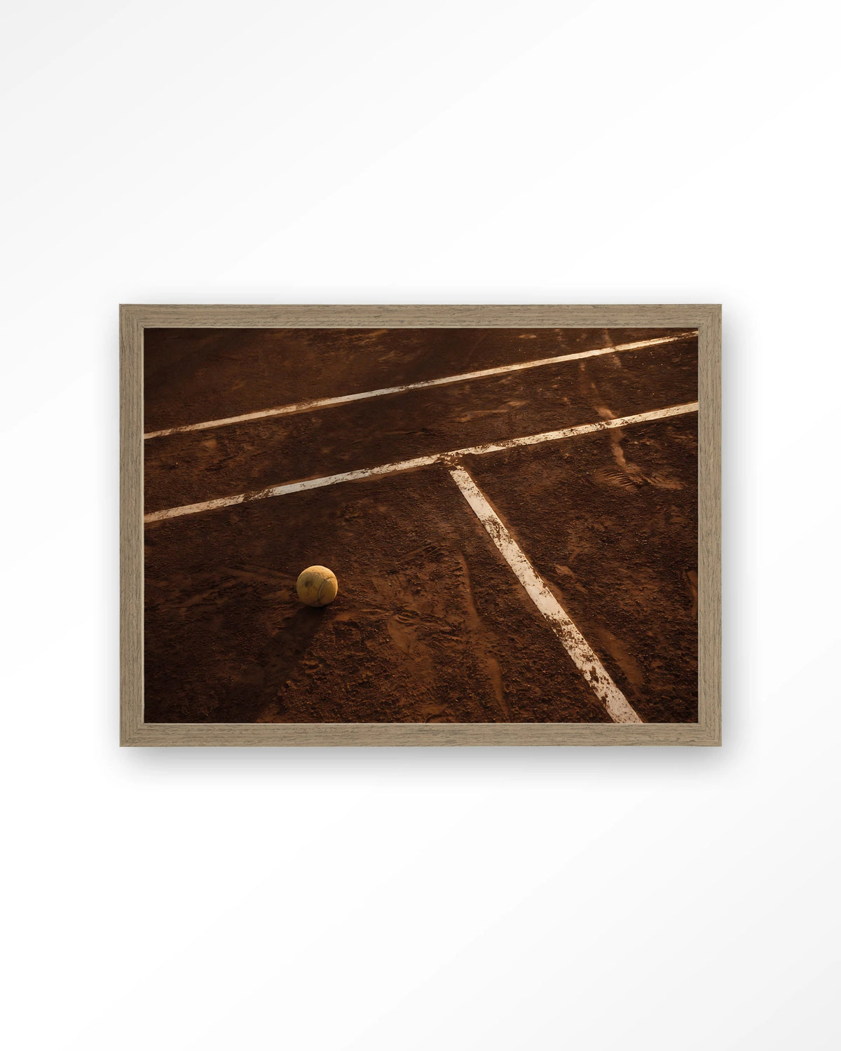 Quiet Court – tennisbaan met tennisbal – Art print – Hout bruin