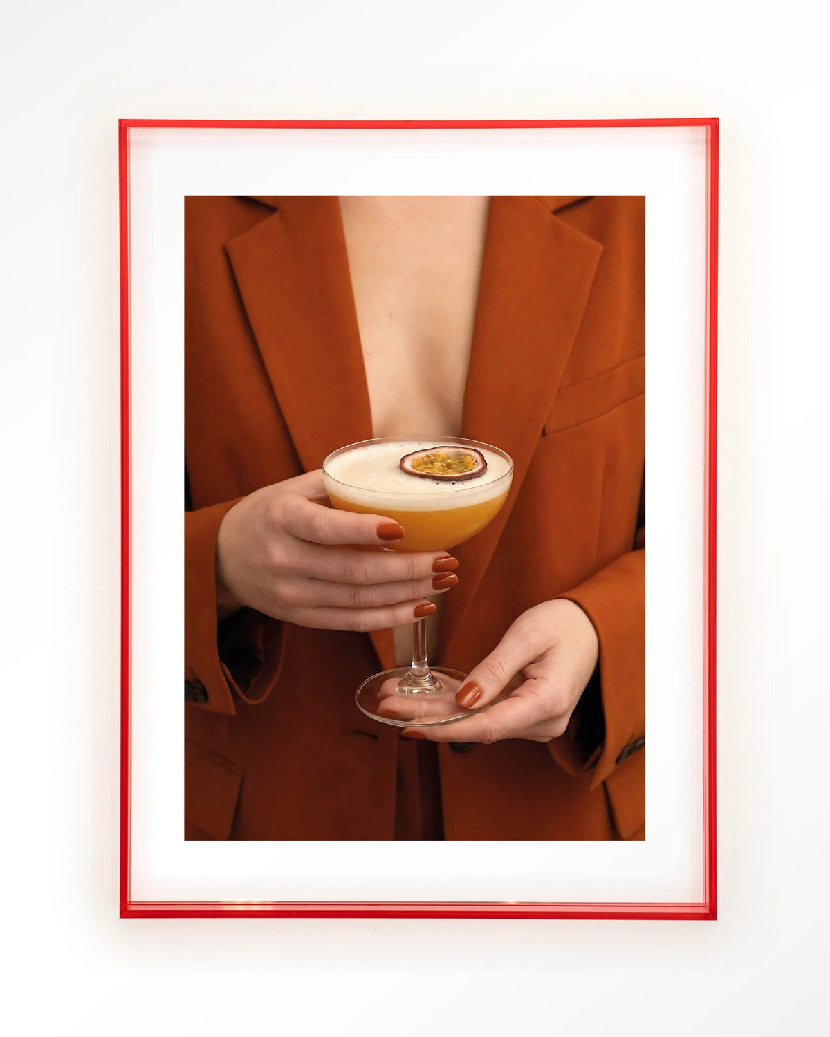 Pornstar Martini – cocktail in handen – Art print – Acryl roze