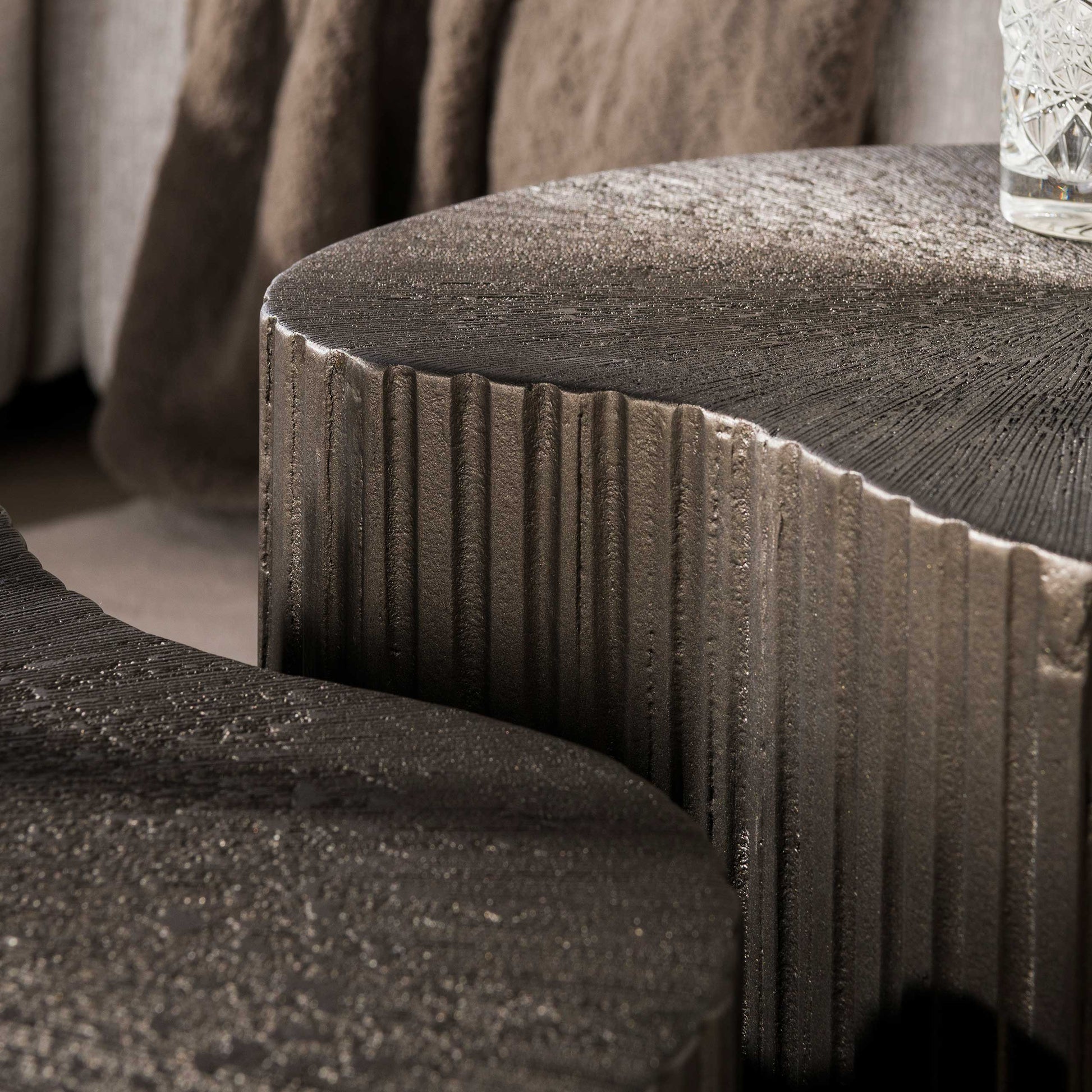 Salontafel Maya Ray niervormig set van 2 / Brons liquid metal