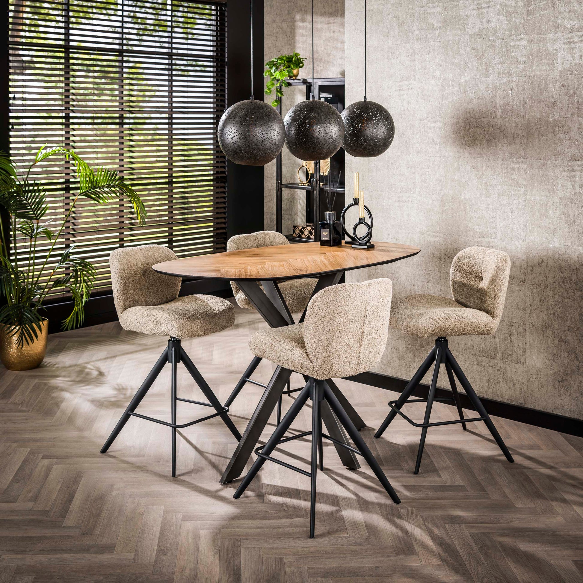 Bartafel Organic deens ovaal 140cm / Teak fineer