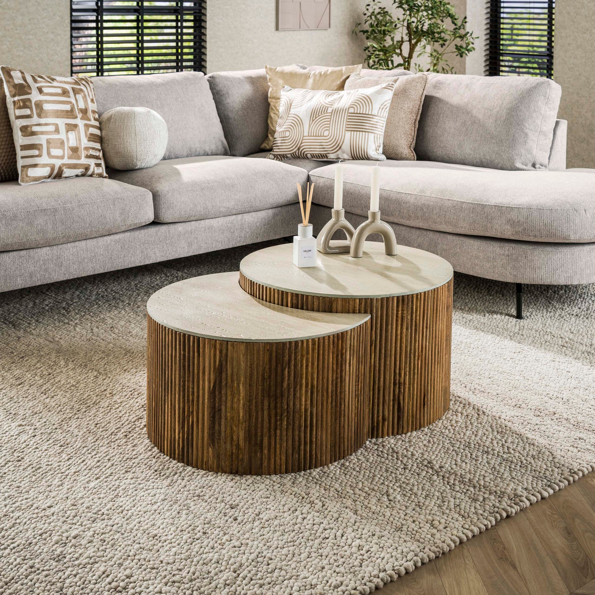 Salontafel Nuovo half rond set van 2 / Massief mango zand