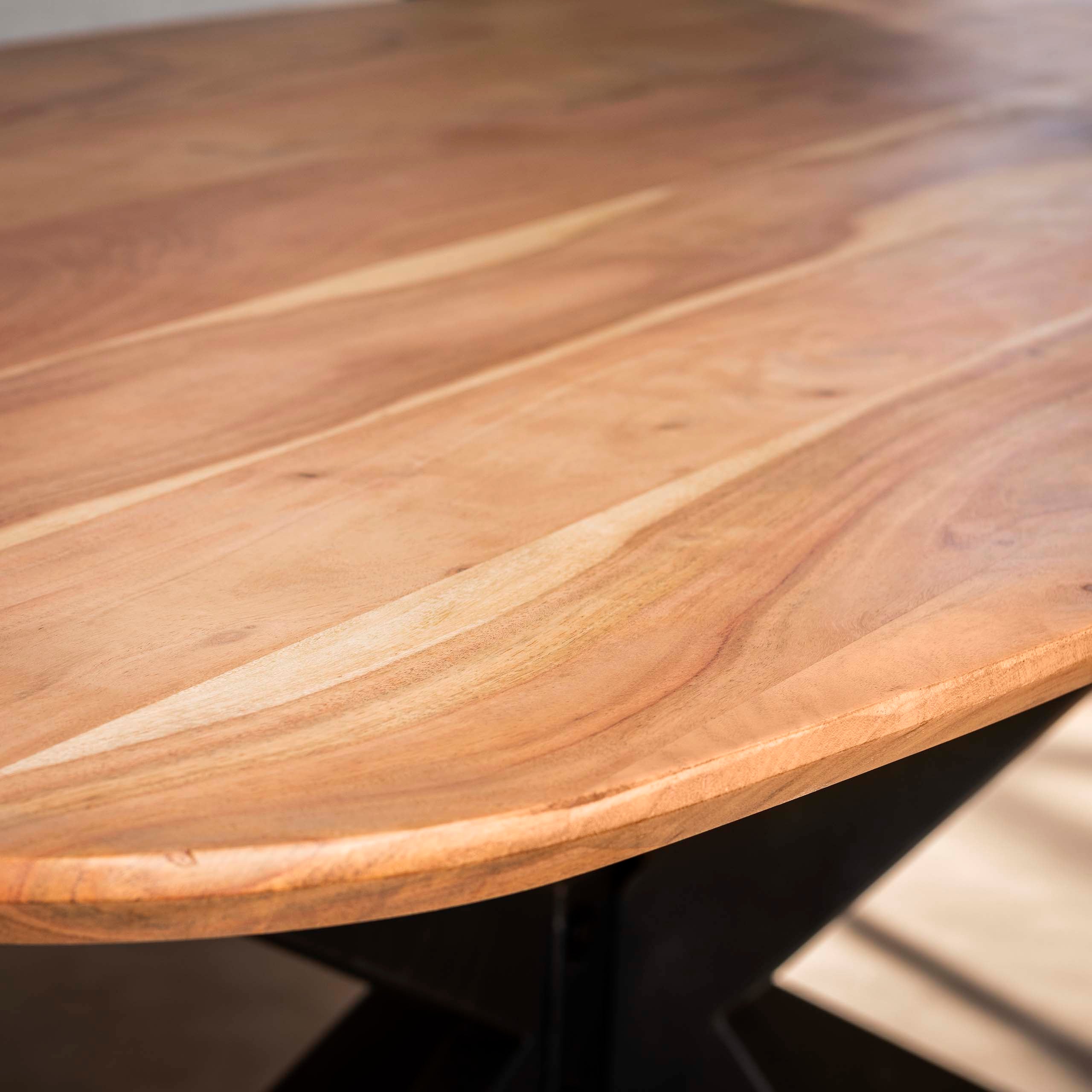 Eettafel Arhus Solid Deens Ovaal 215Cm Massief Acacia