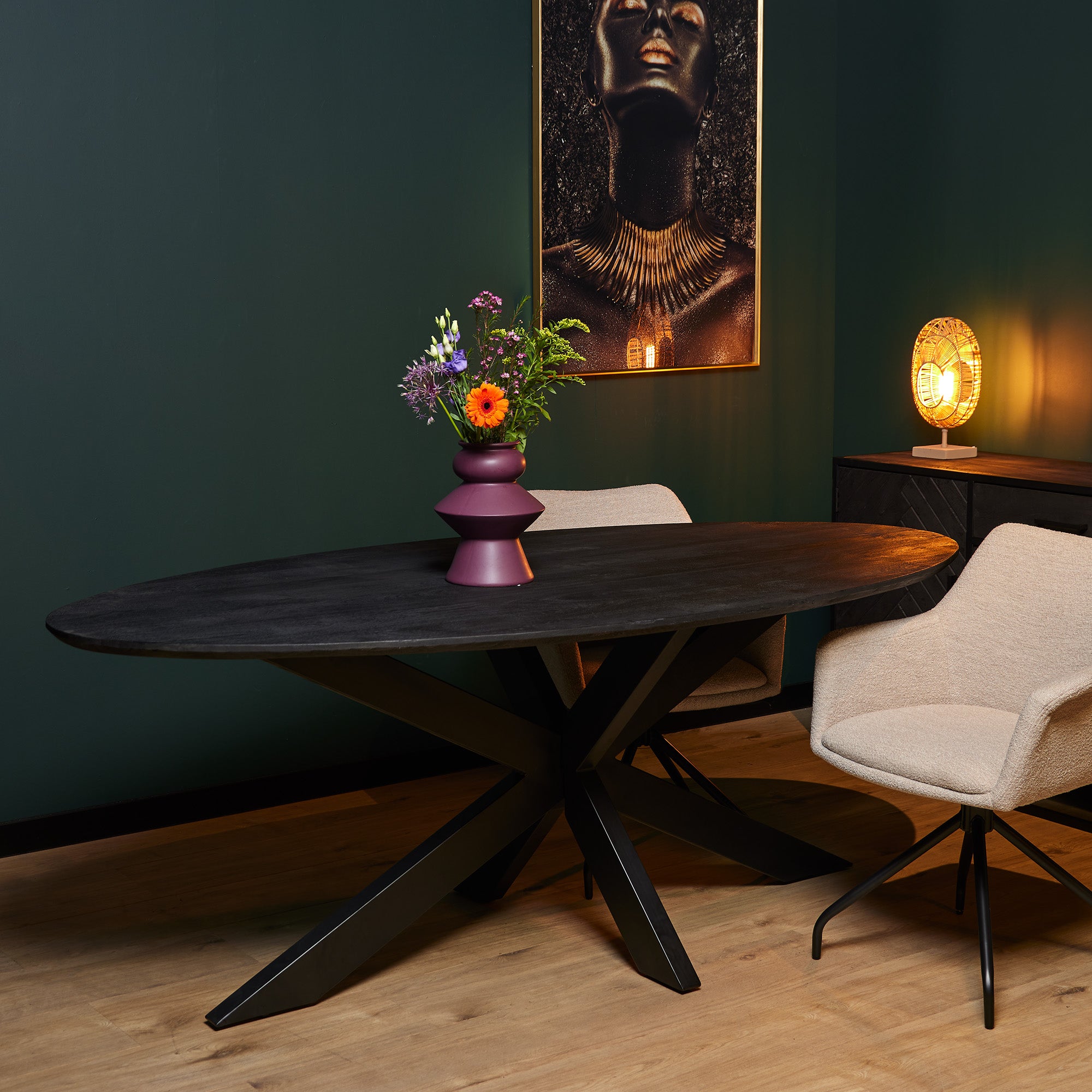 Ovale eettafel New York Zwart Mangohout 160 cm