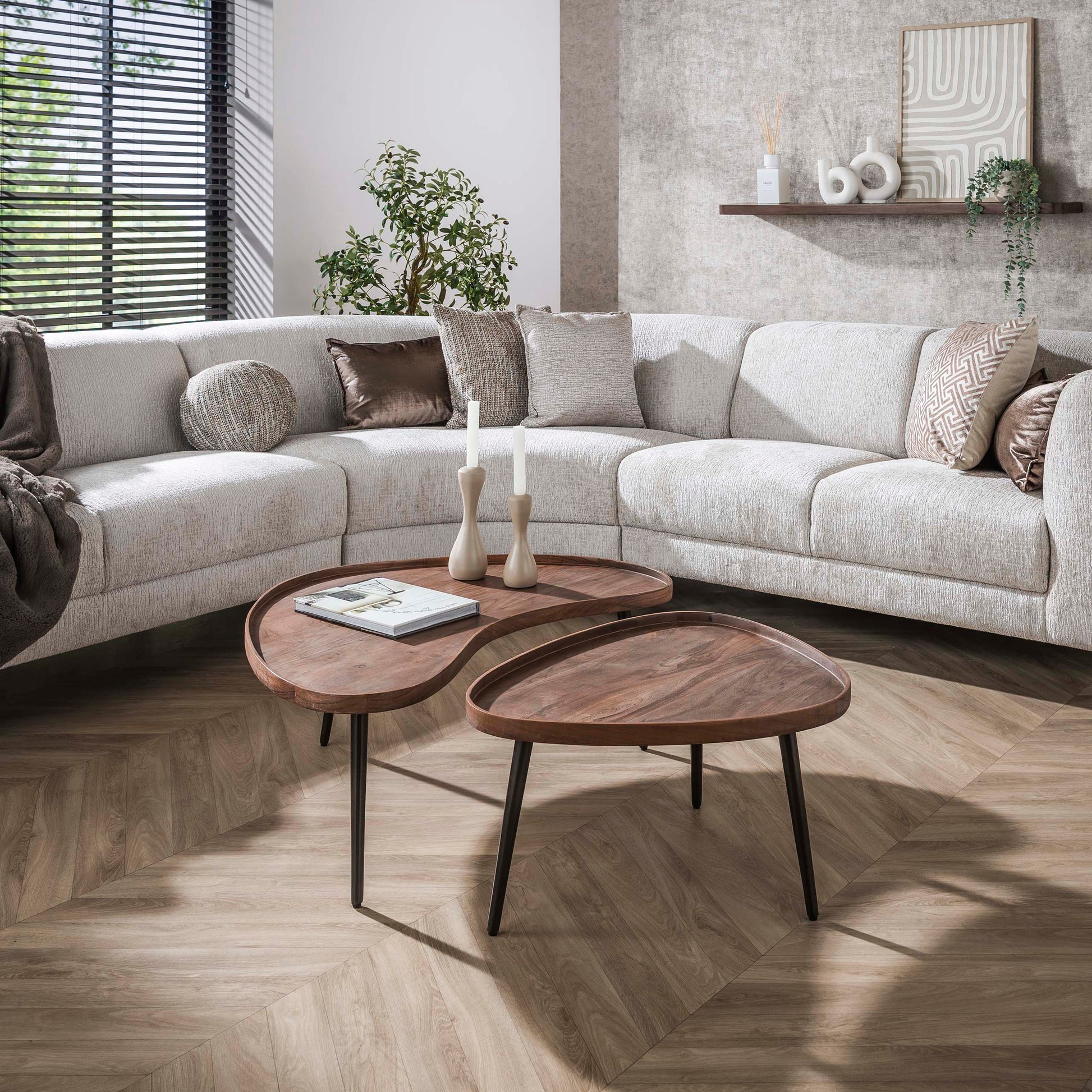 Salontafel Carve organisch set van 2 / Massief acacia bruin