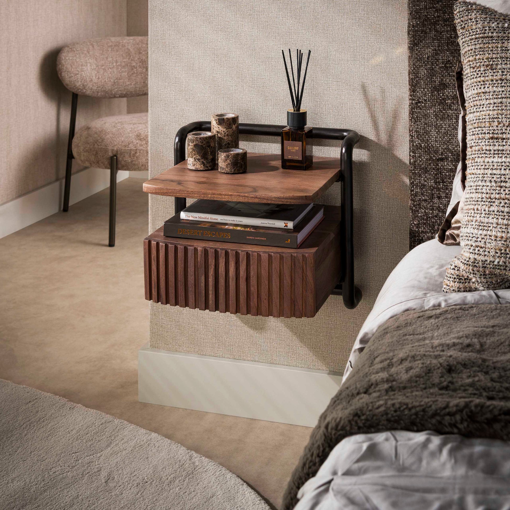 Nachtkastje Linea zwevend 1 lade / Massief acacia bruin