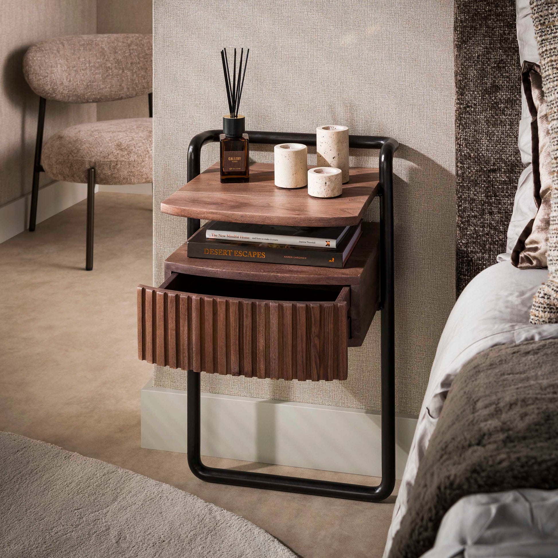 Nachtkastje Linea 1 lade / Massief acacia bruin