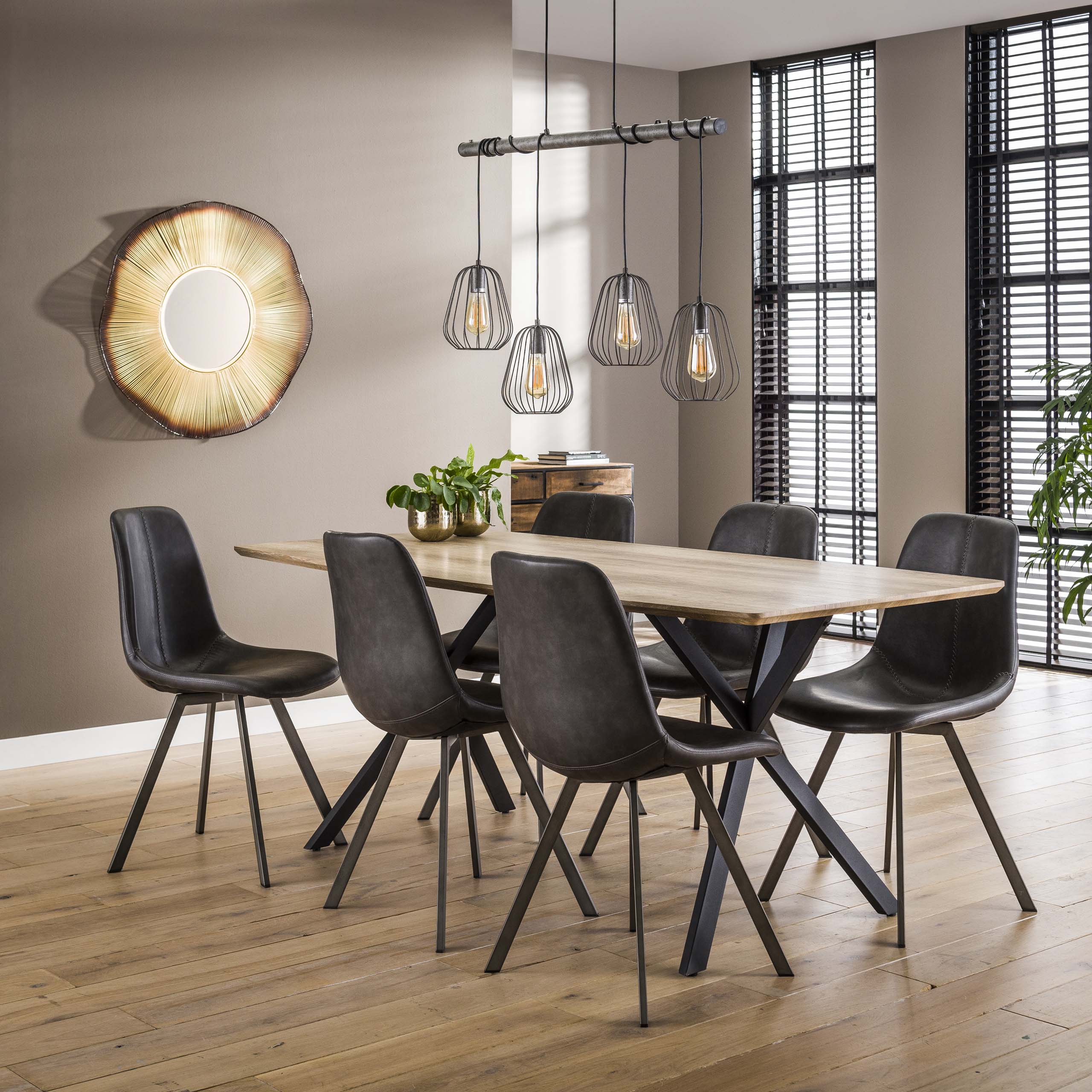 Stoel Zig Zag Verpakt Per 4 Saddle Pu Zwart