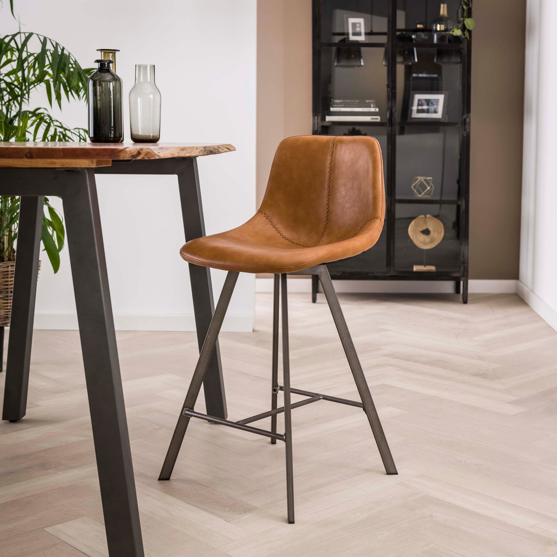 Barstoel Zig-Zag verpakt per 4 / Saddle PU cowhide bruin