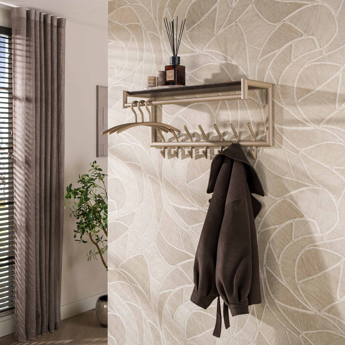 Kapstok Terra roede en hoedenplank 2x7 haken / Beige