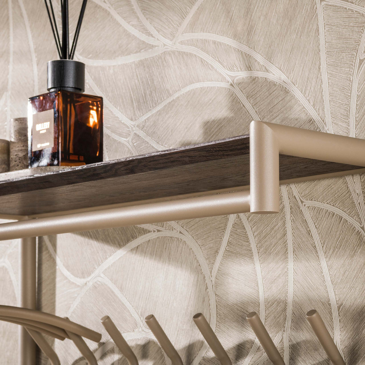 Kapstok Terra roede en hoedenplank 2x7 haken / Beige