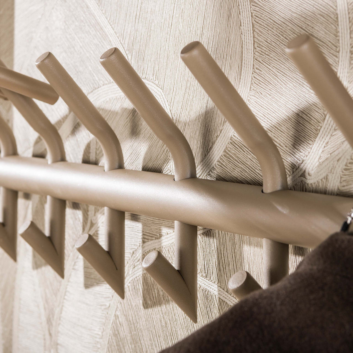 Kapstok Terra roede en hoedenplank 2x7 haken / Beige