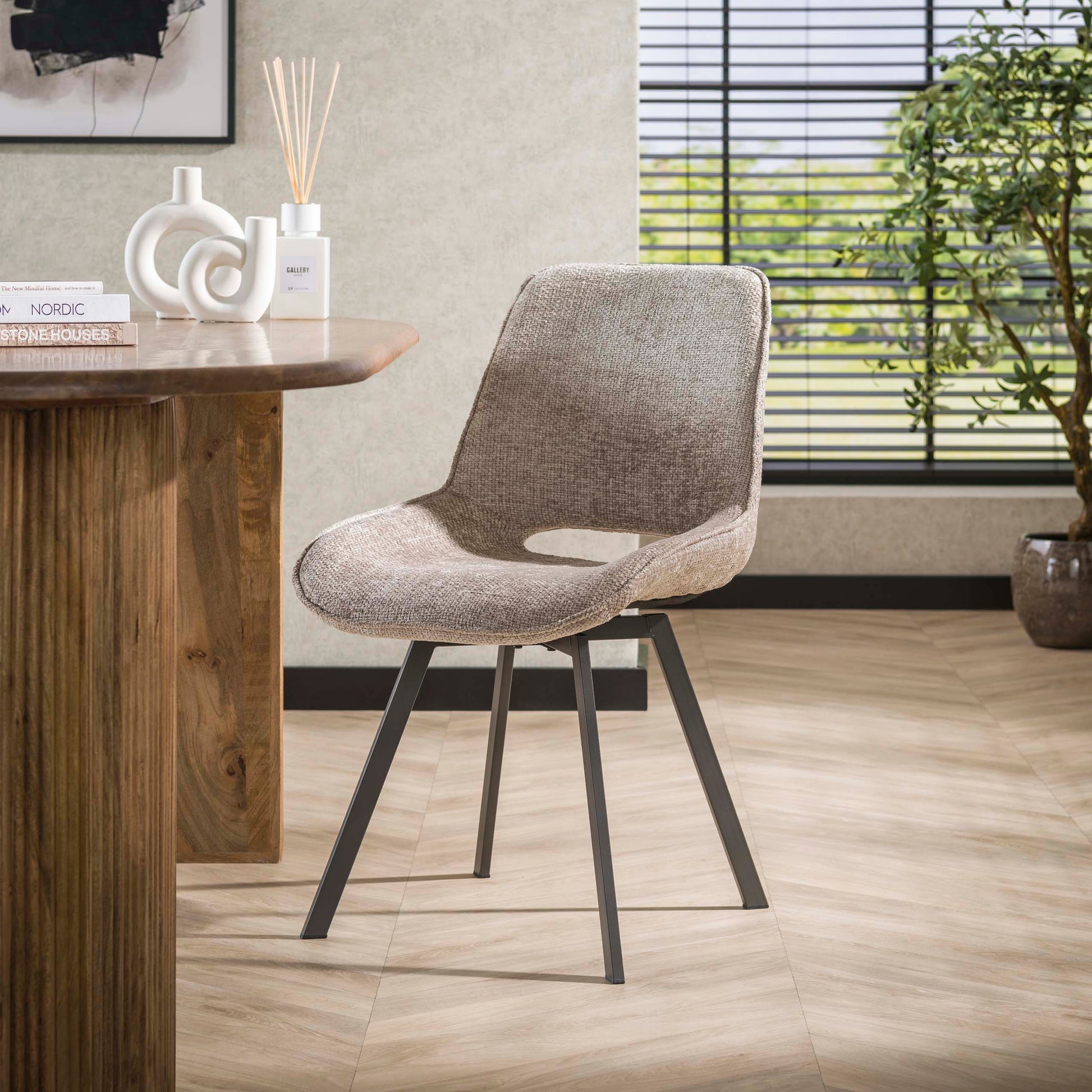 Stoel Swivel draaibaar verpakt per 4 / Hoven zand