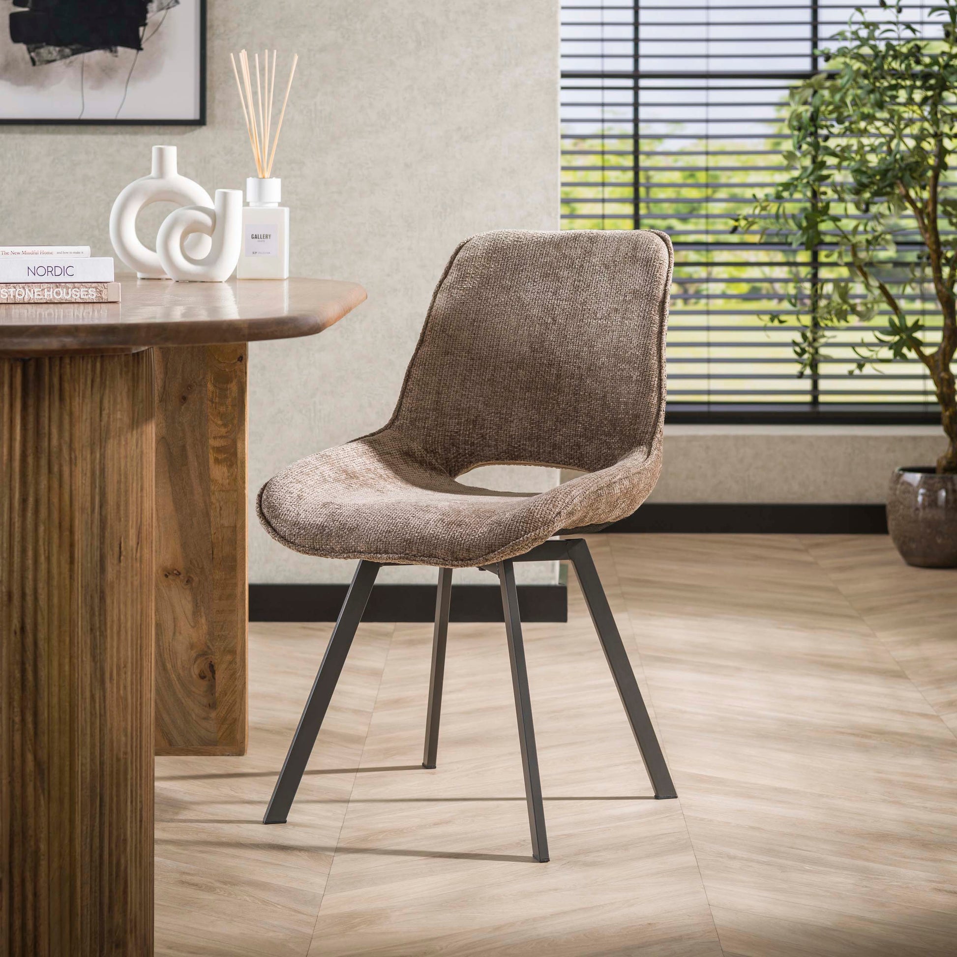 Stoel Swivel draaibaar verpakt per 4 / Hoven champagne