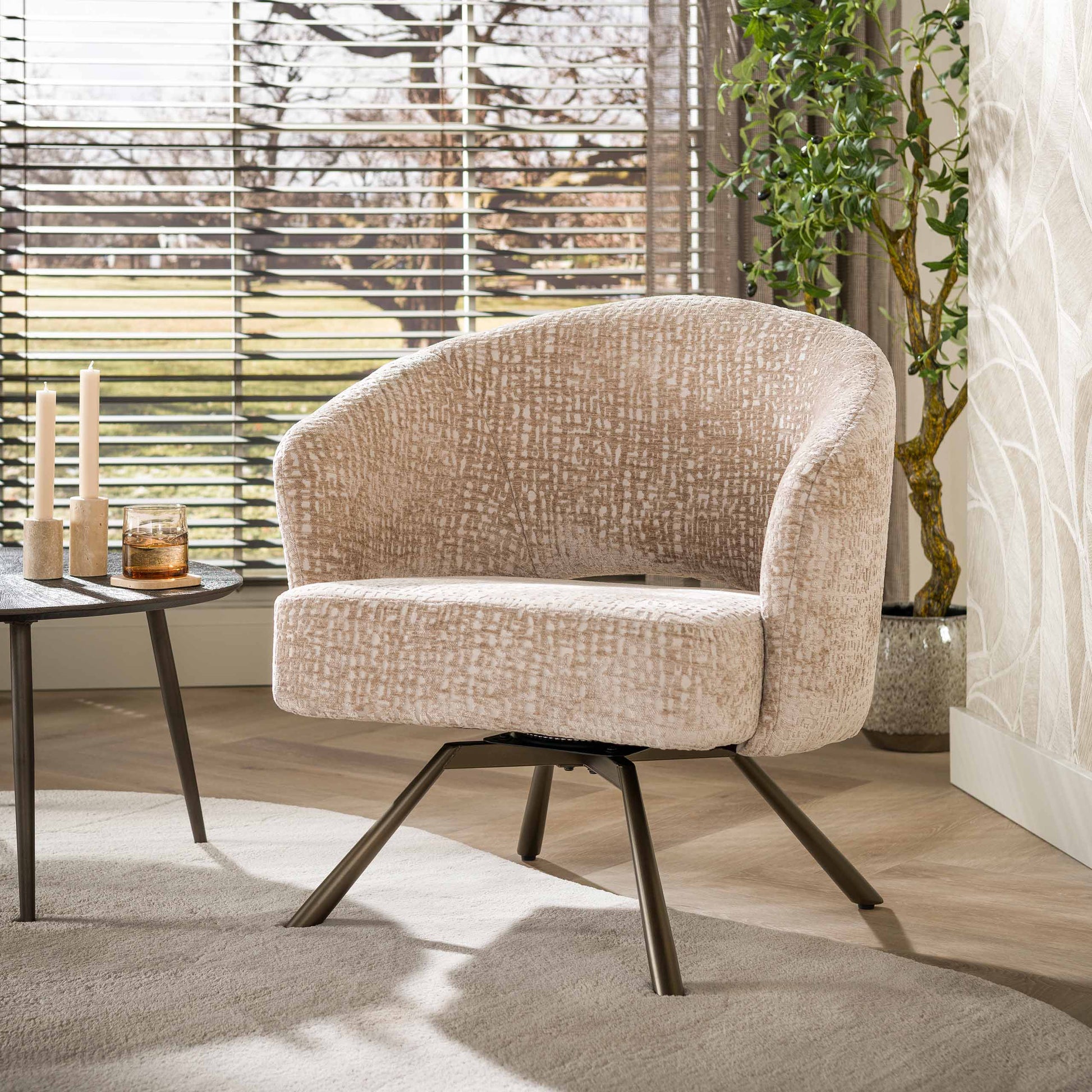 Fauteuil Salon Cross draaibaar / Monti zand-bruin