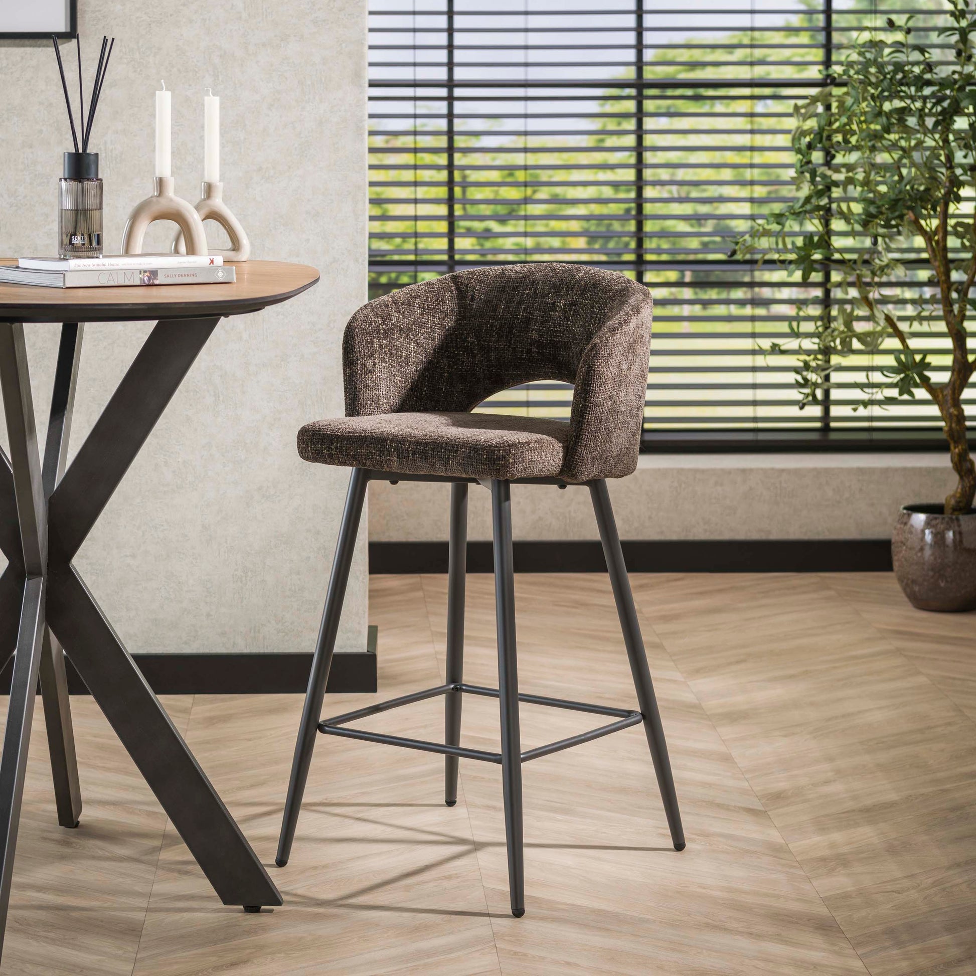 Barstoel Salon verpakt per 2 / Cargo bruin
