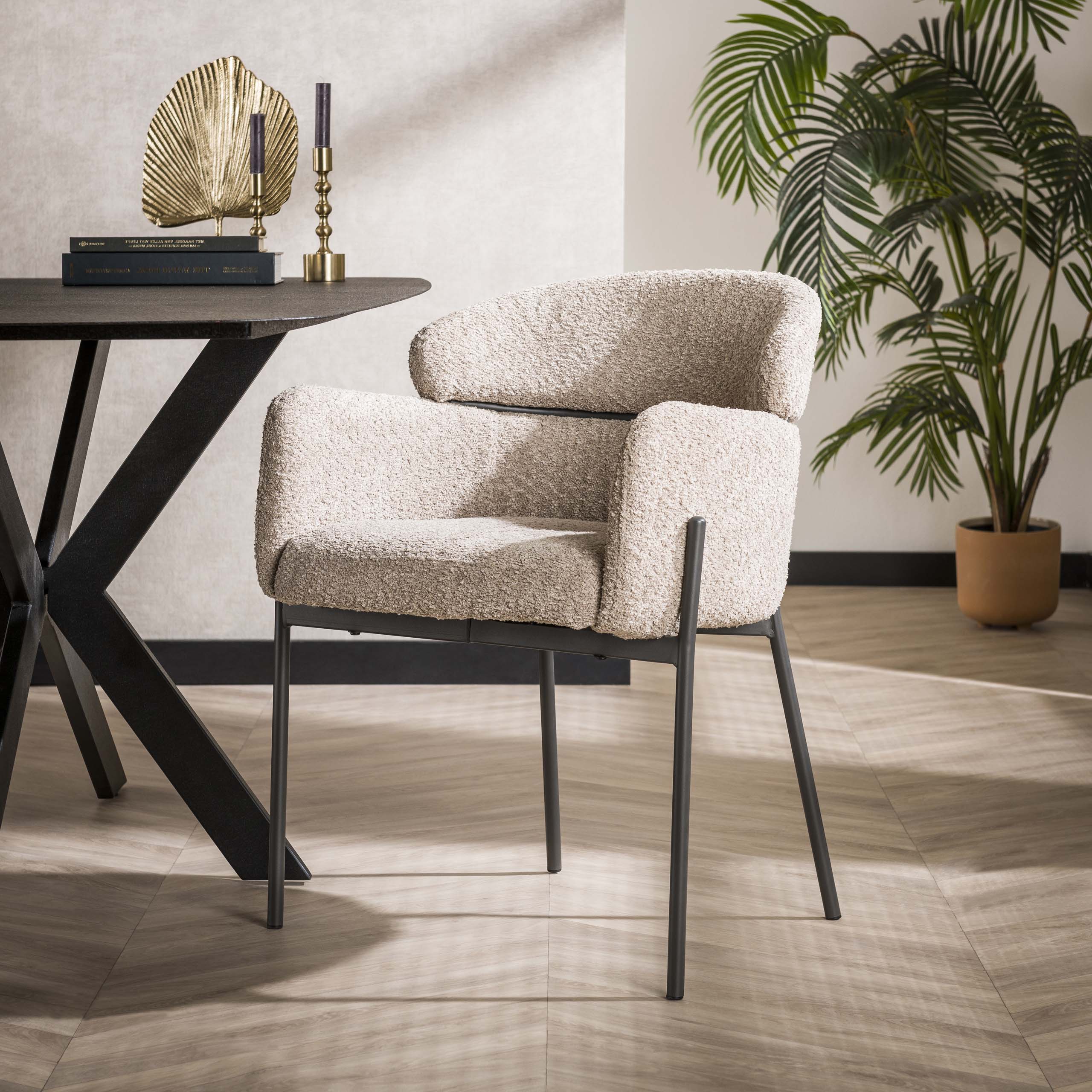 Armstoel Curva verpakt per 2 / Bouclé zand