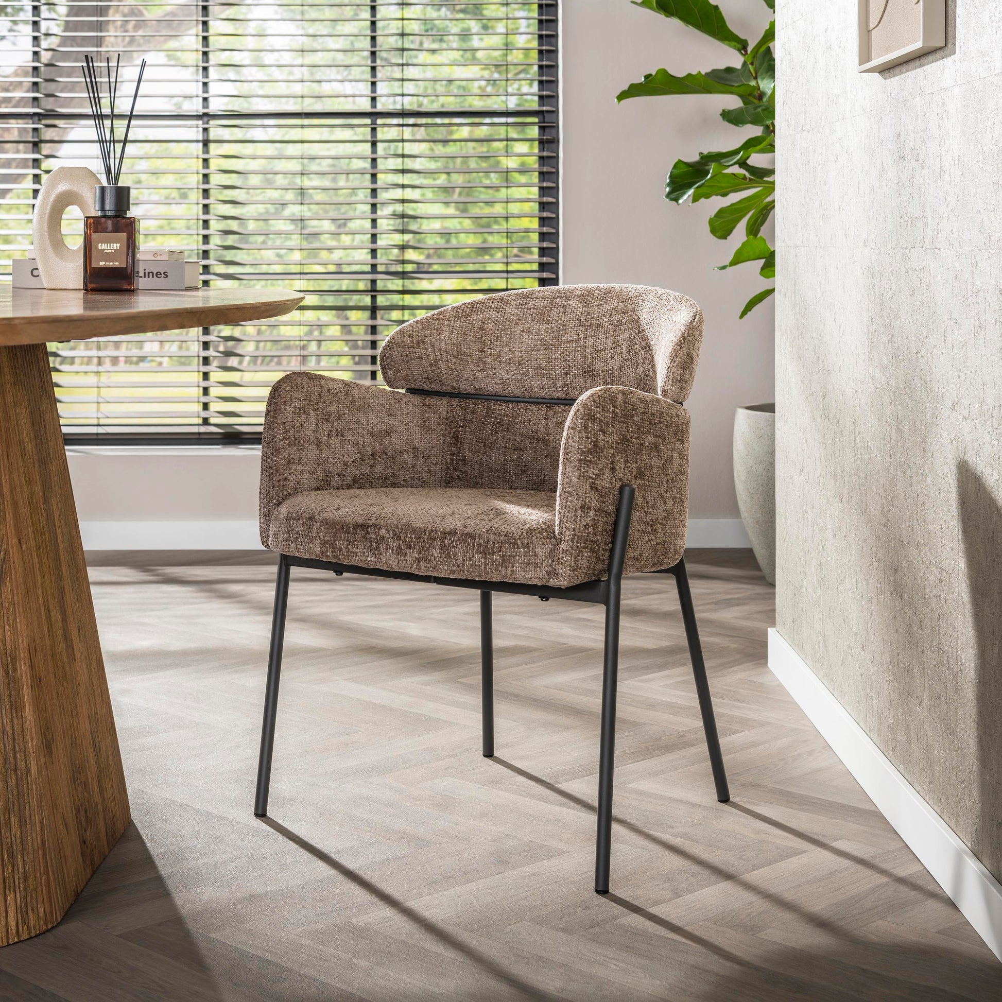 Armstoel Curva verpakt per 2 / Hoven champagne