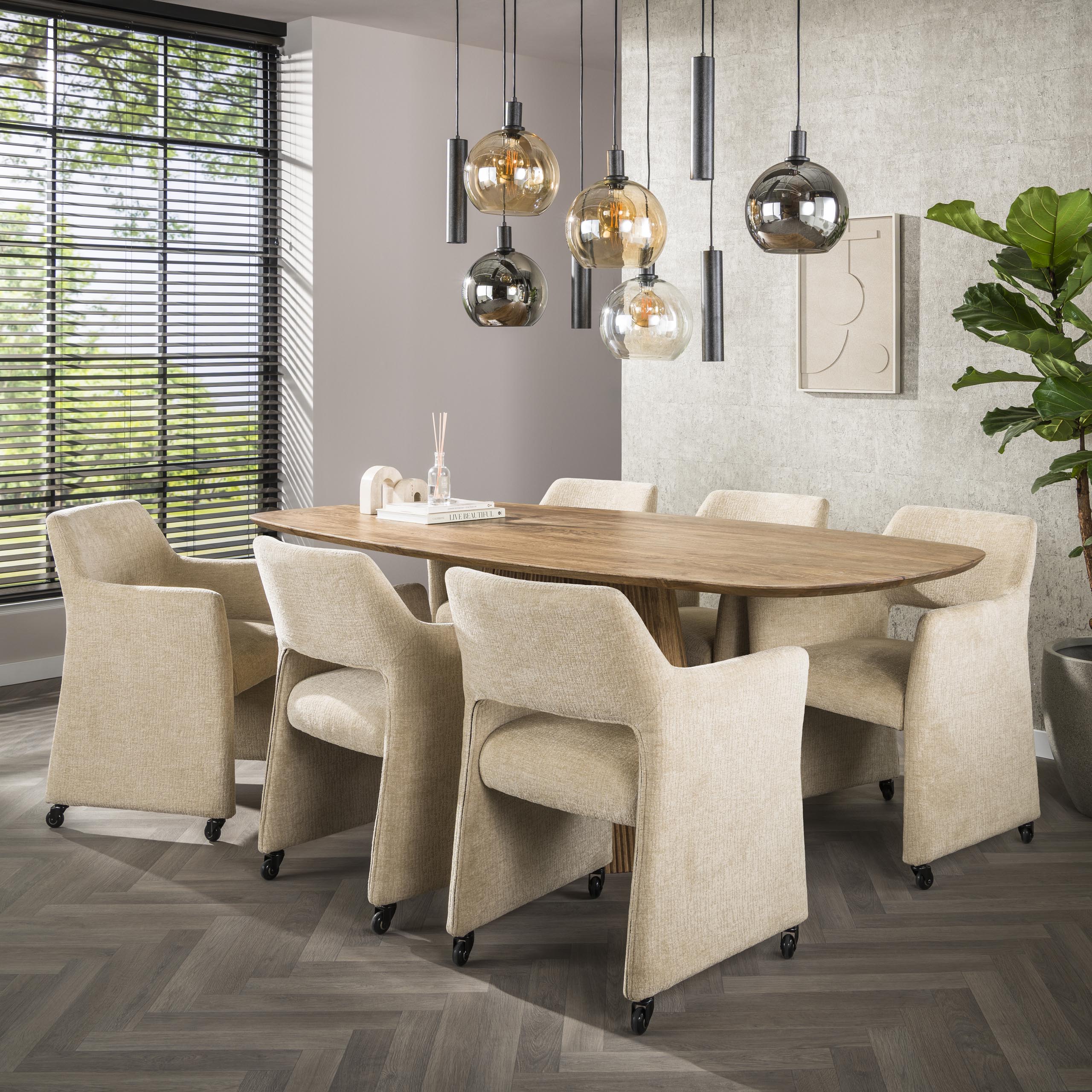 Armstoel Forma Wieltjes Jaroq Zand