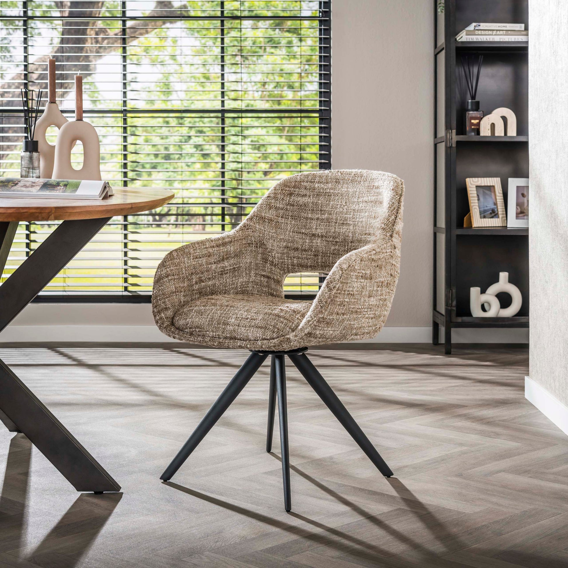 Armstoel Spring draaibaar verpakt per 2 / Eagle zand