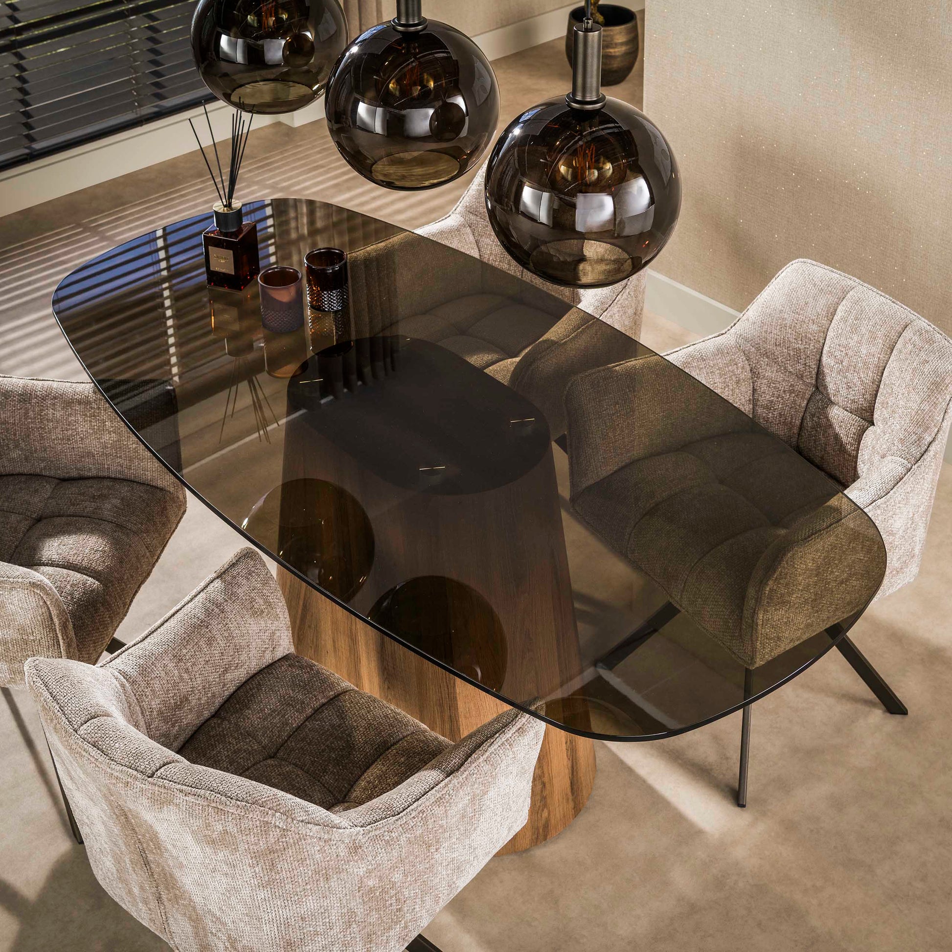 Eettafel Tinto Centro deens ovaal 180cm / Brons glas