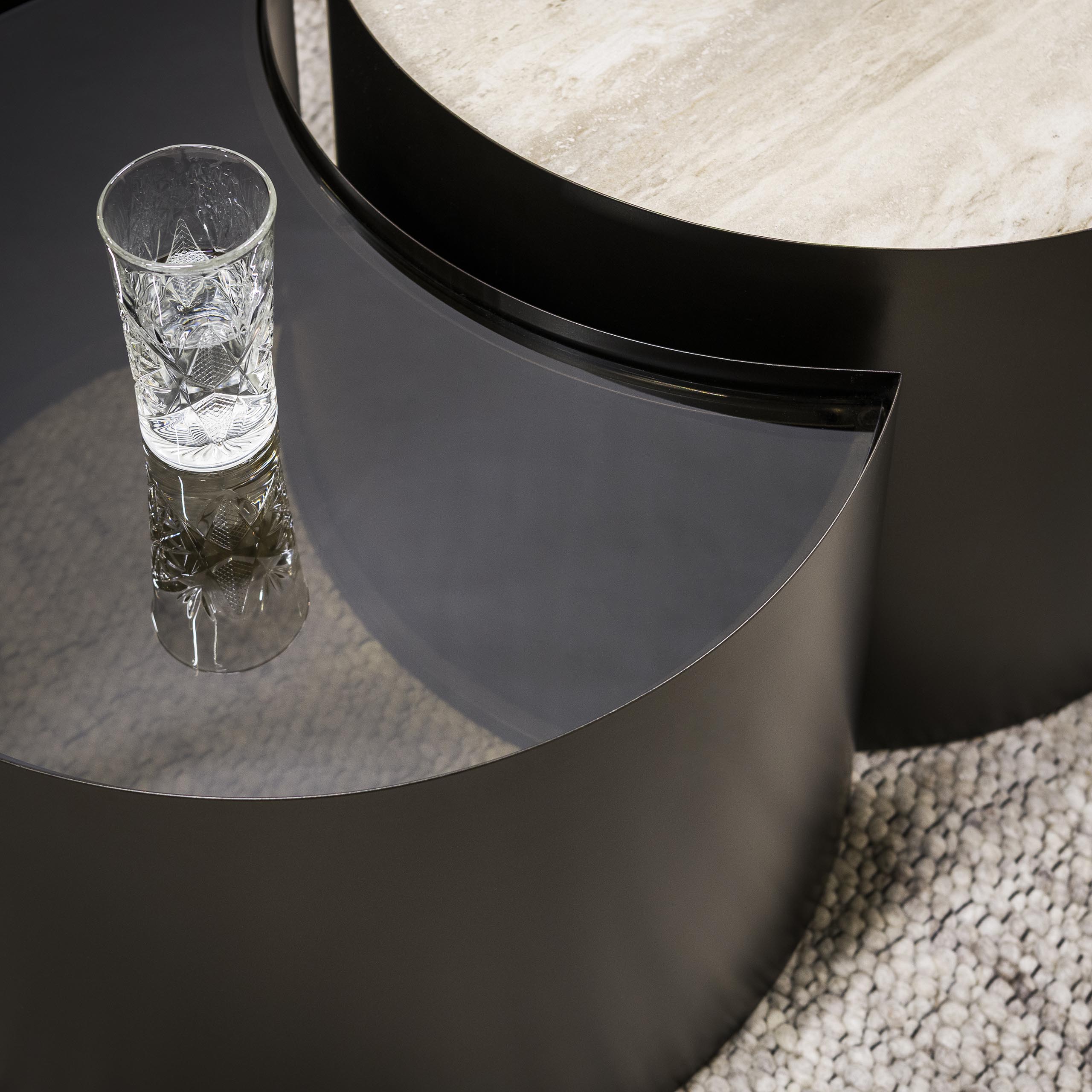 Salontafel Metal half moon set van 2 / 3D keramiek travertin
