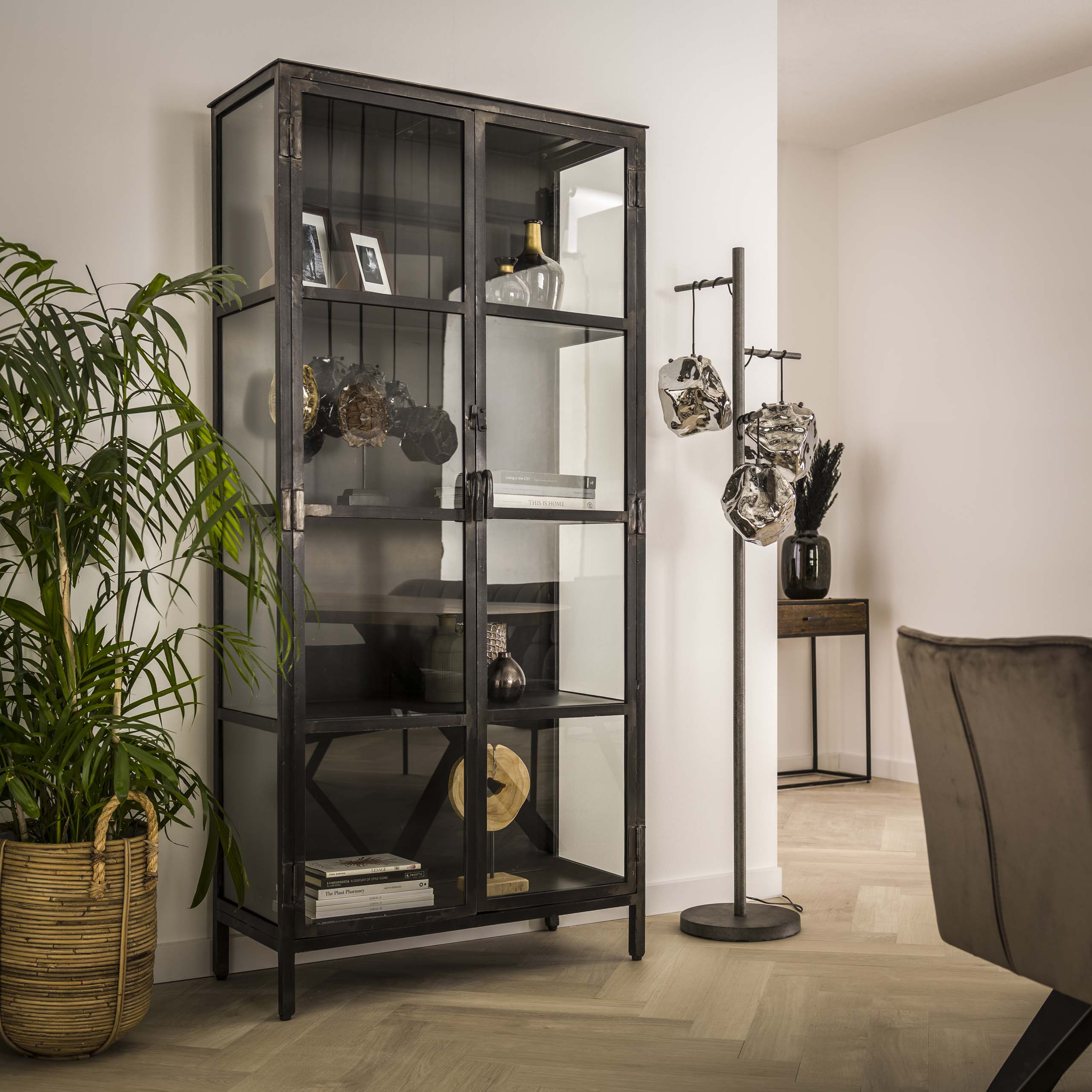 Vitrinekast Rift Metal 2 deuren / Gunmetal