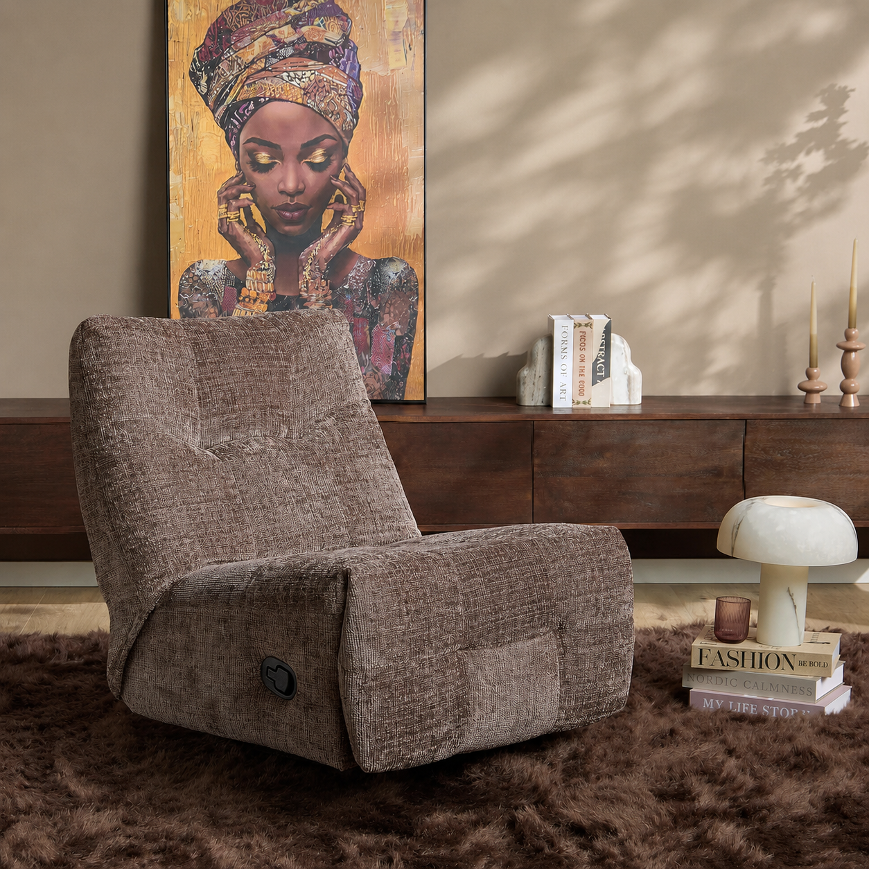 Relaxfauteuil Chill bruin draaibaar met voetensteun in moderne woonkamer