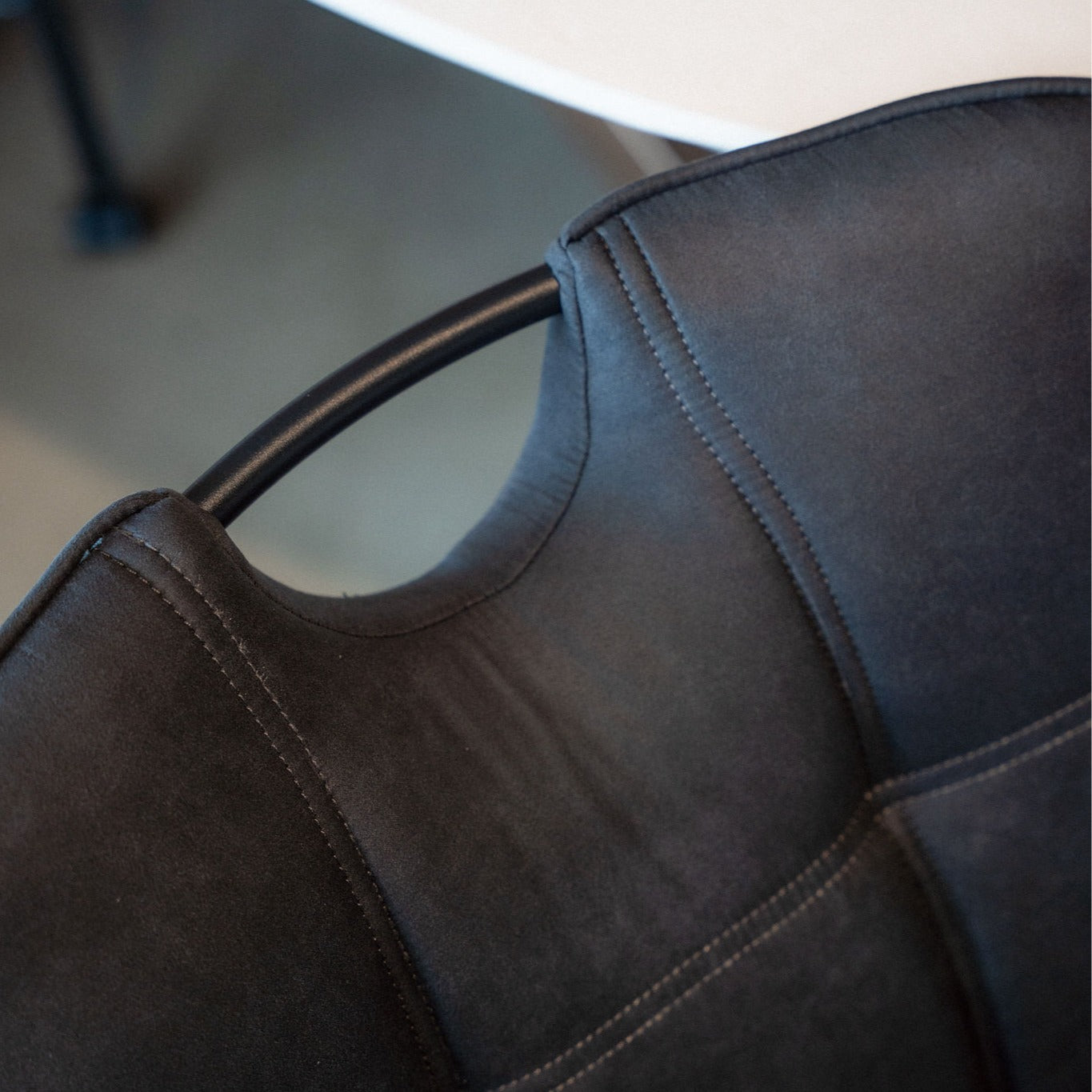 Eetkamerstoel Verona - Brace 16 Antraciet - Microstof / Eetkamerstoel met armleuning