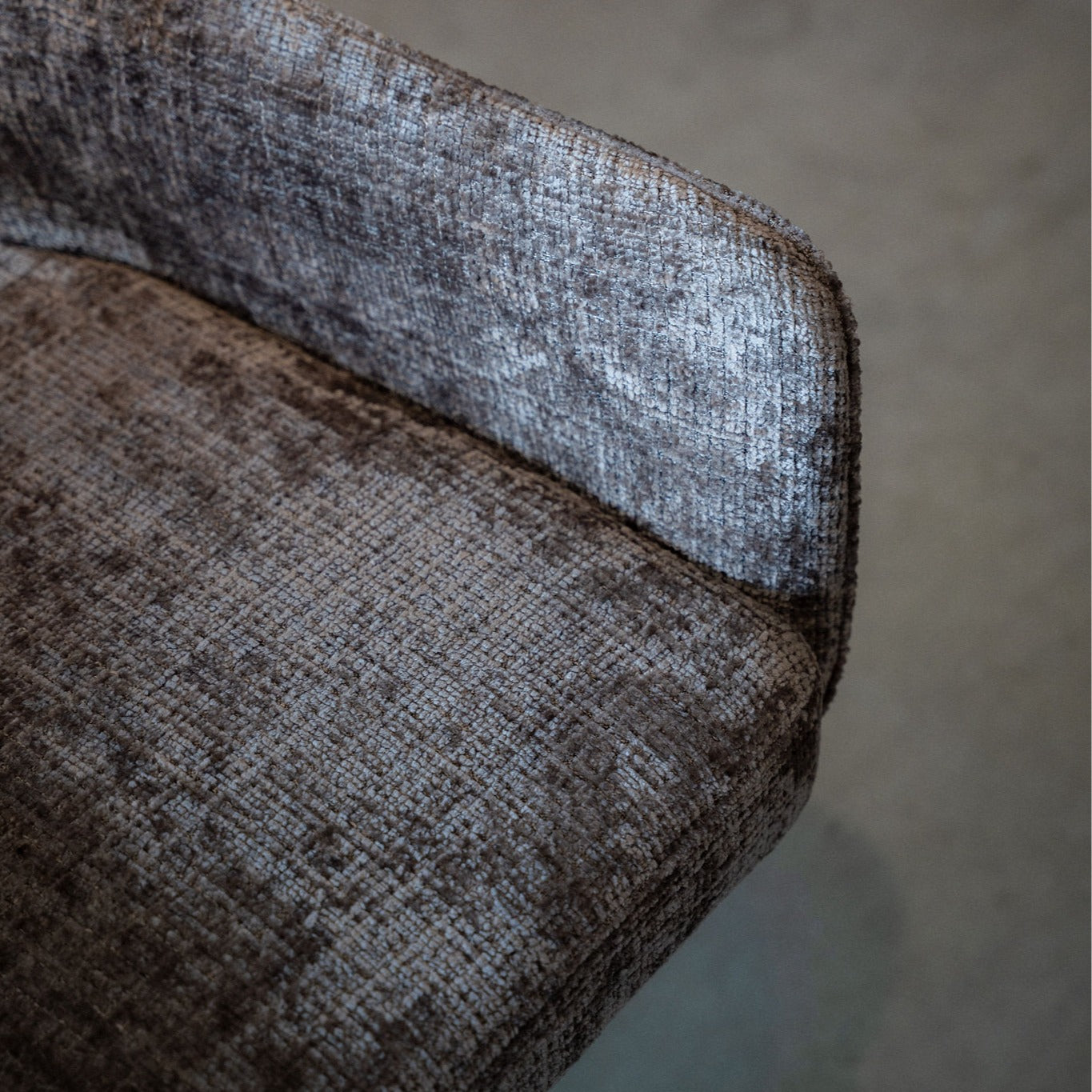 Eetkamerstoel Lynn - Cremona 24 - met armleuning