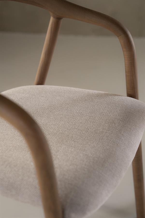 Stoel Rayven - lichtbruin