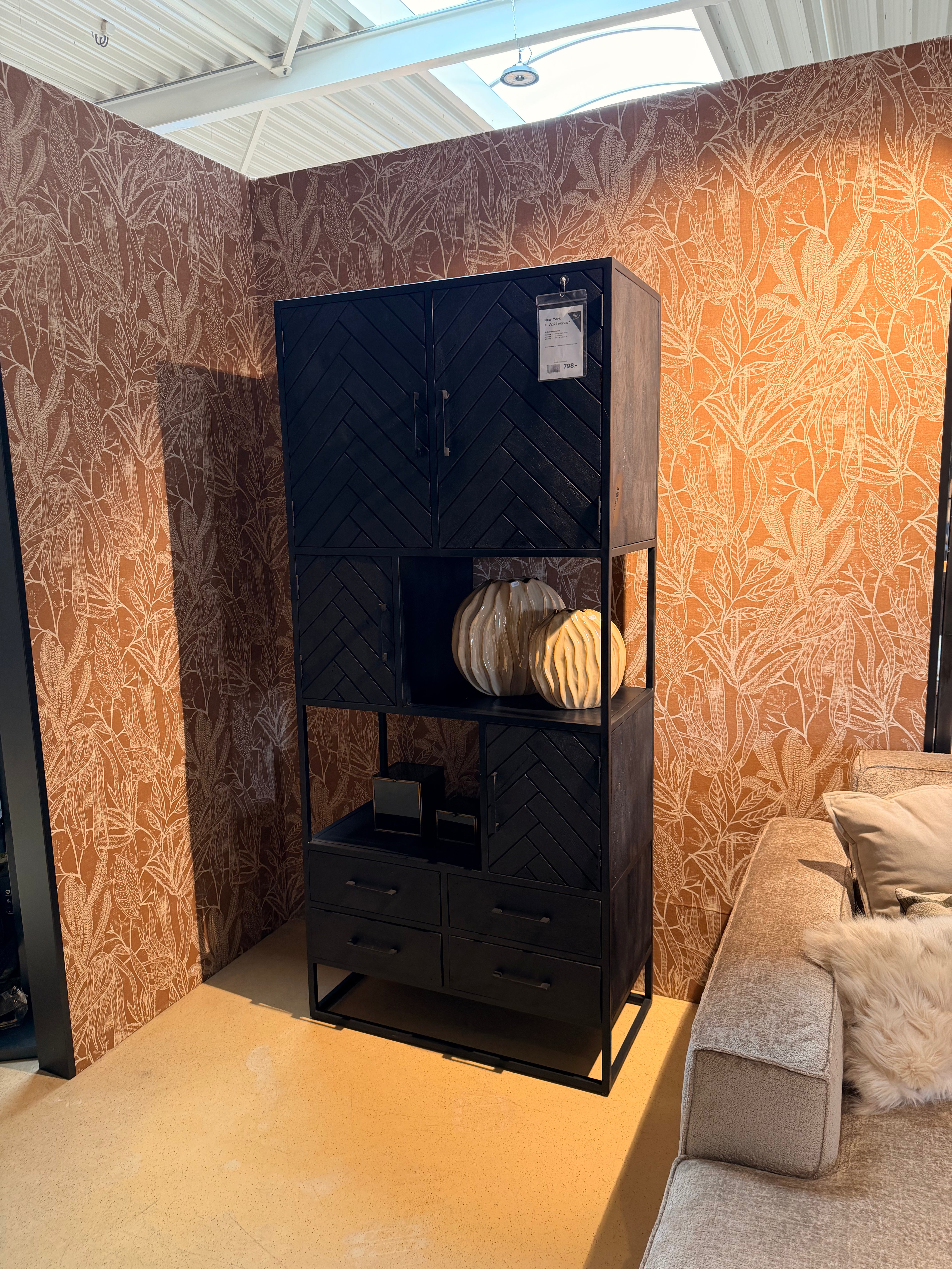 De Friese Meubeljongens